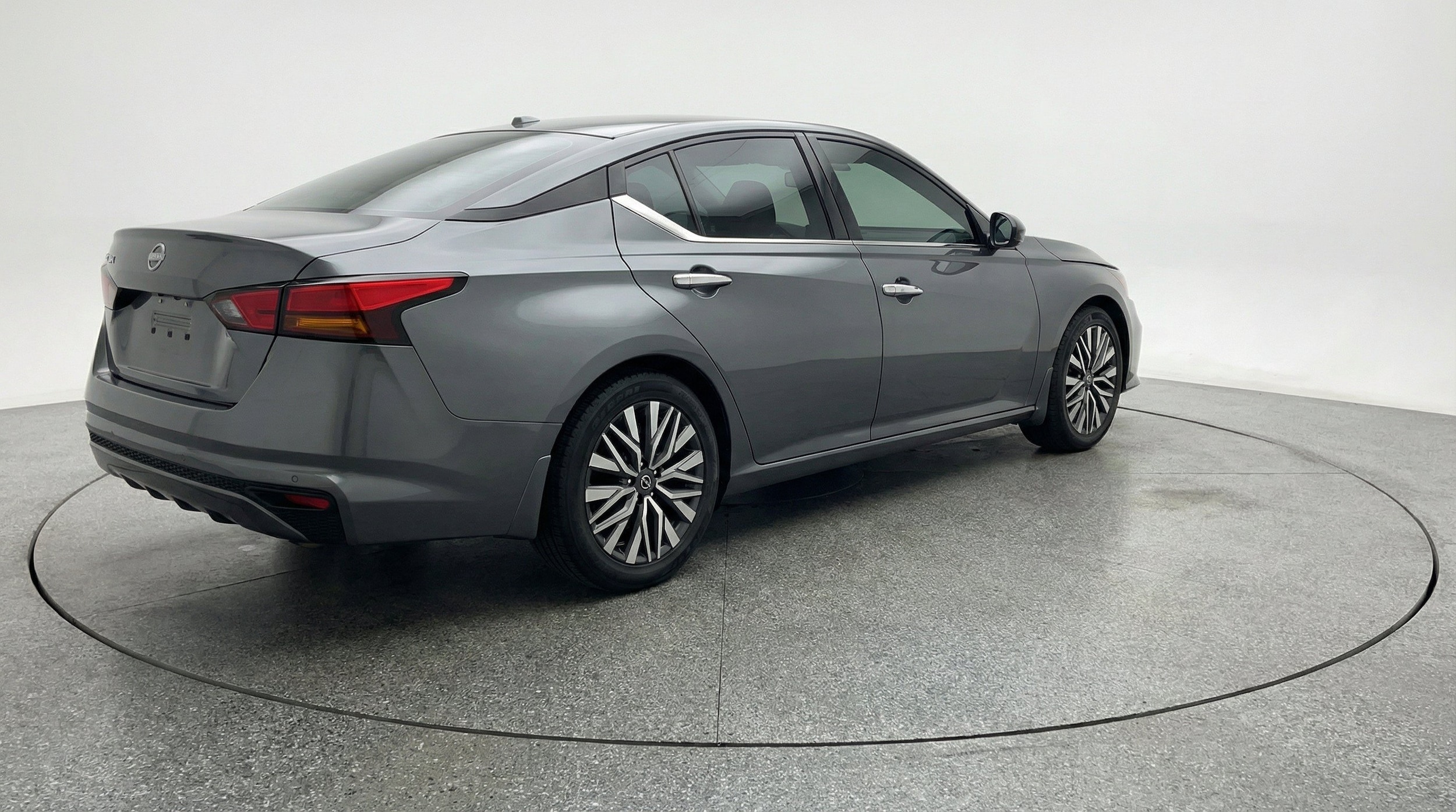 Thumbnail: 2025 Nissan Altima - 9