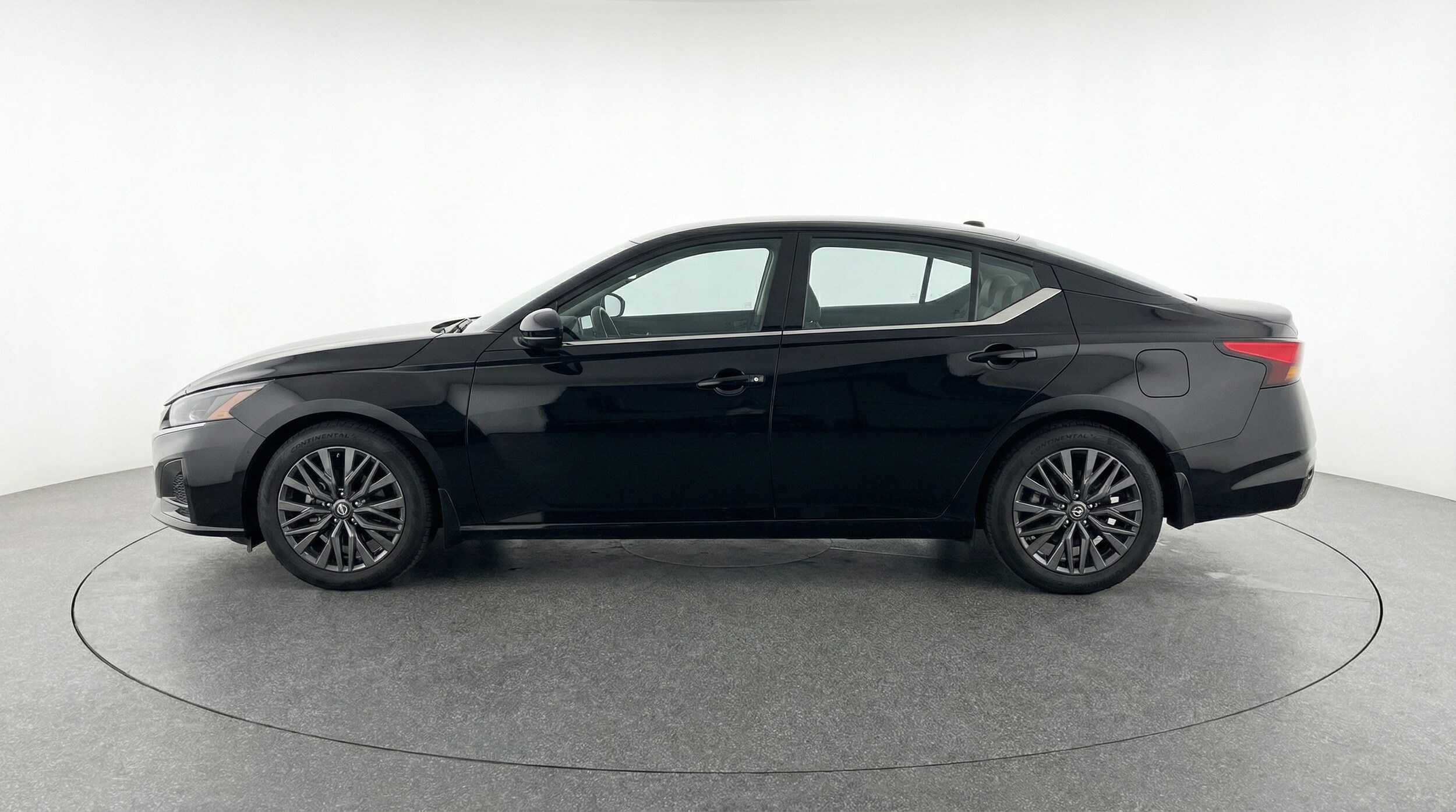 Thumbnail: 2025 Nissan Altima - 4