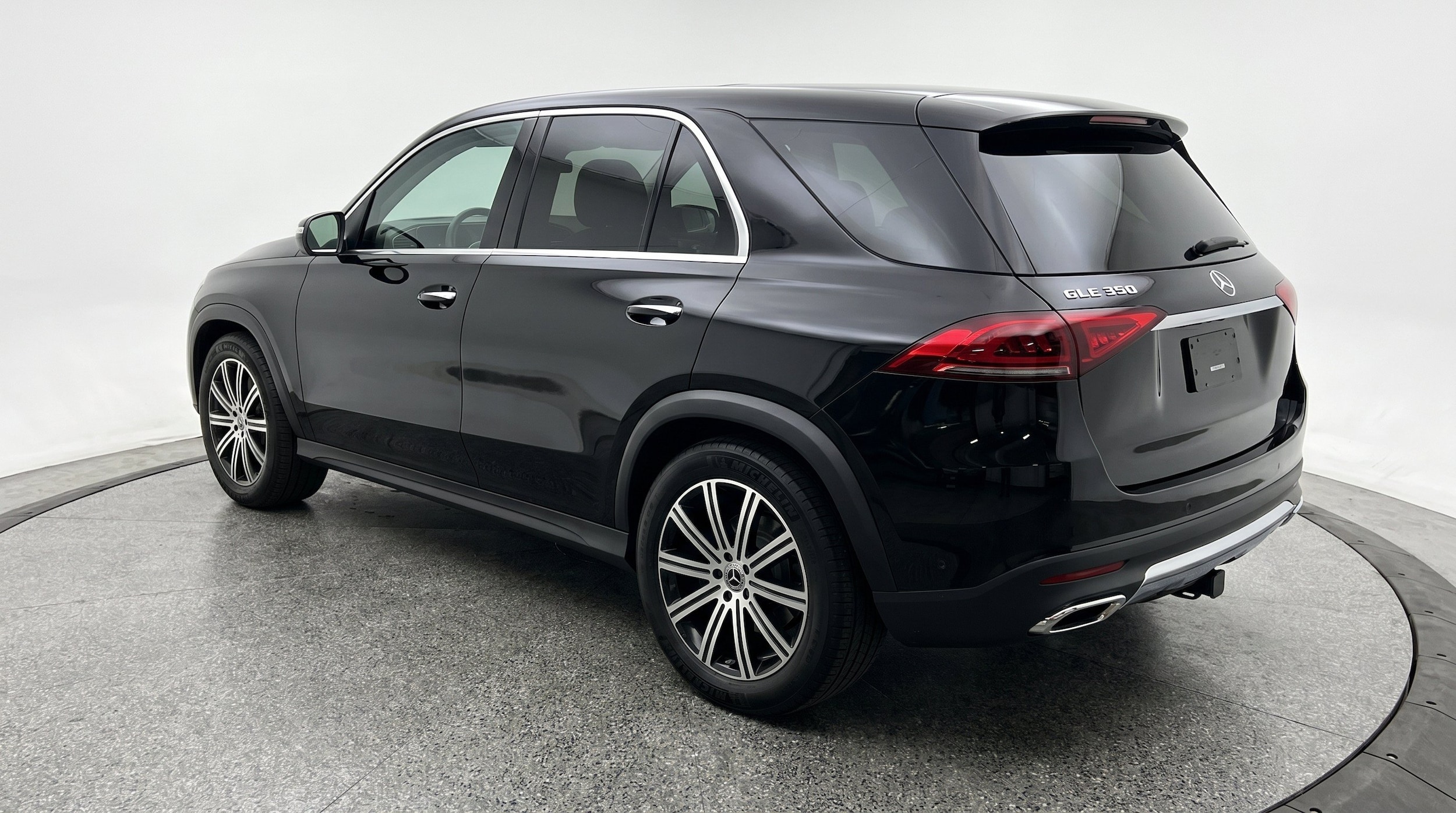 Thumbnail: 2026 Mercedes-Benz GLE - 6