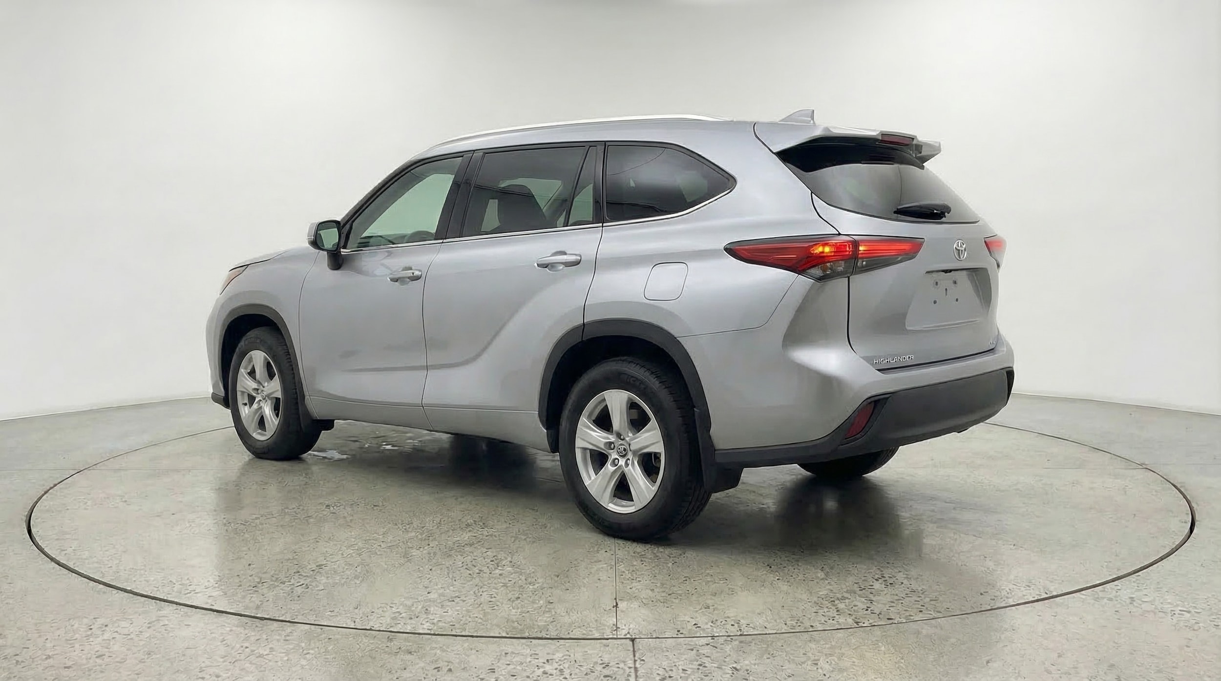 Thumbnail: 2025 Toyota Highlander - 5