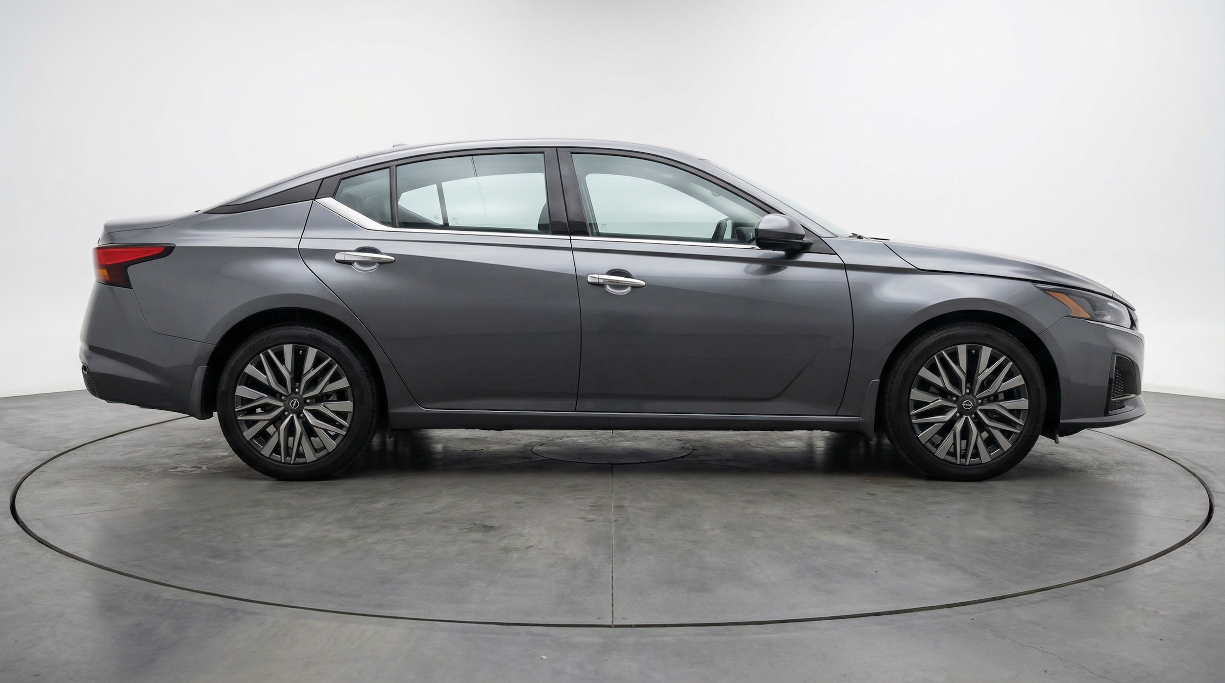 Thumbnail: 2025 Nissan Altima - 8