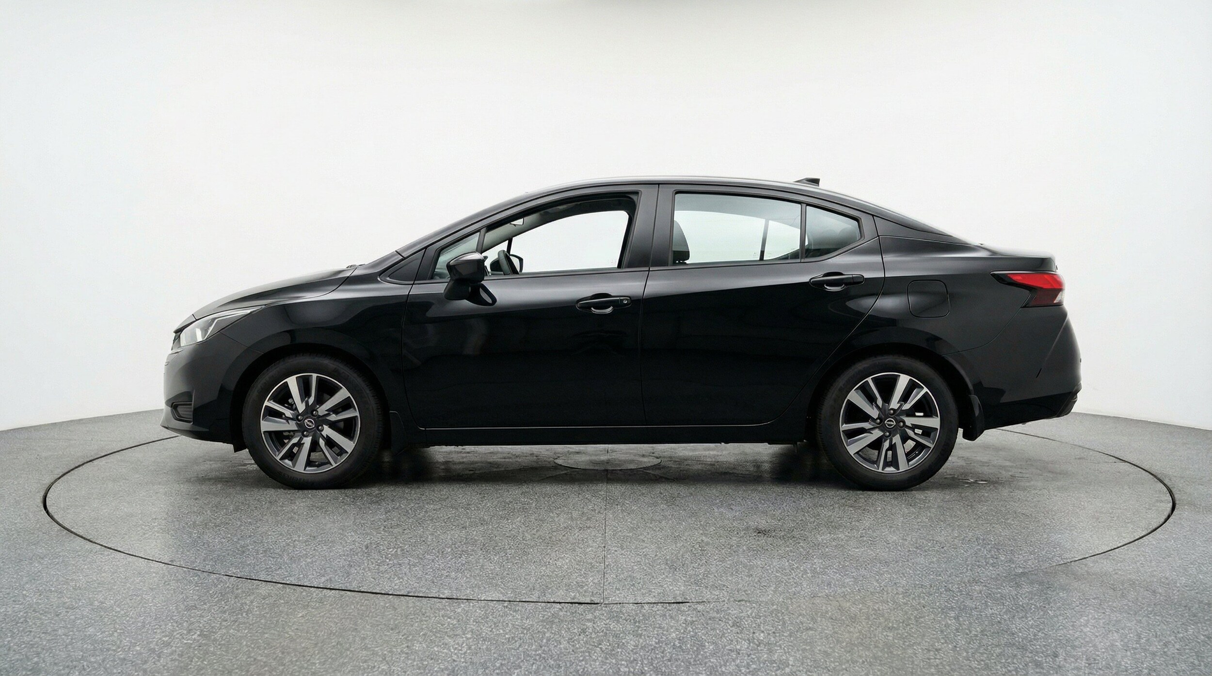 Thumbnail: 2025 Nissan Versa - 5