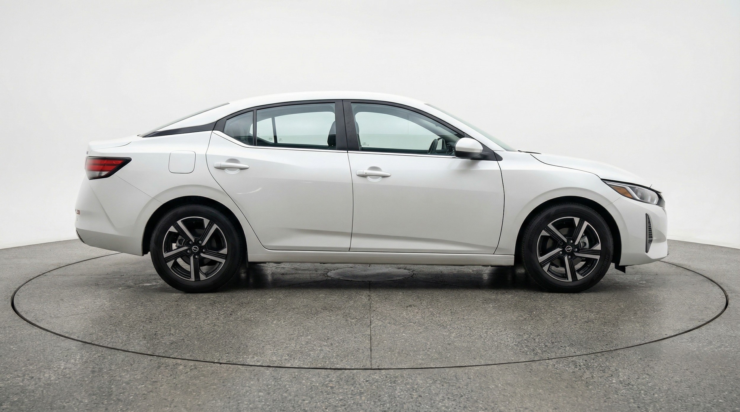 Thumbnail: 2025 Nissan Sentra - 8