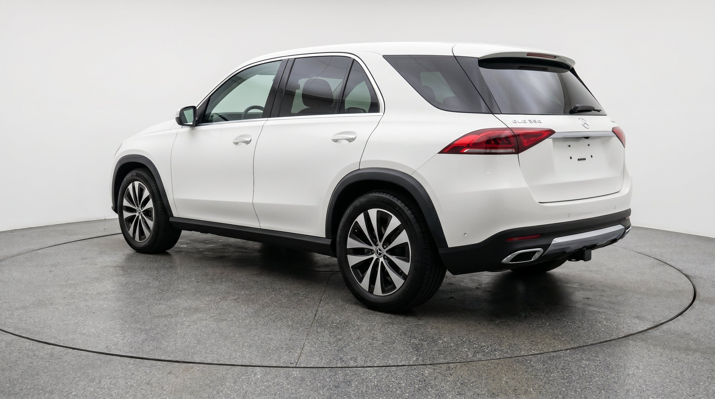 Thumbnail: 2026 Mercedes-Benz GLE - 6