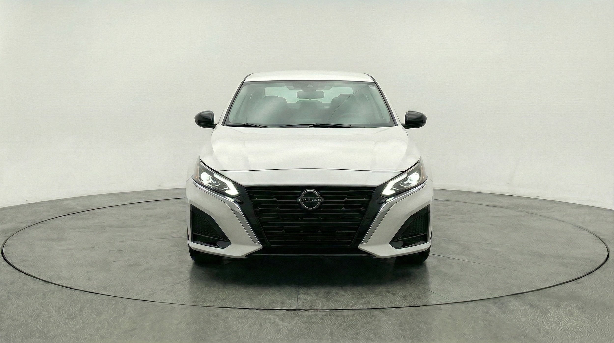 Thumbnail: 2025 Nissan Altima - 2