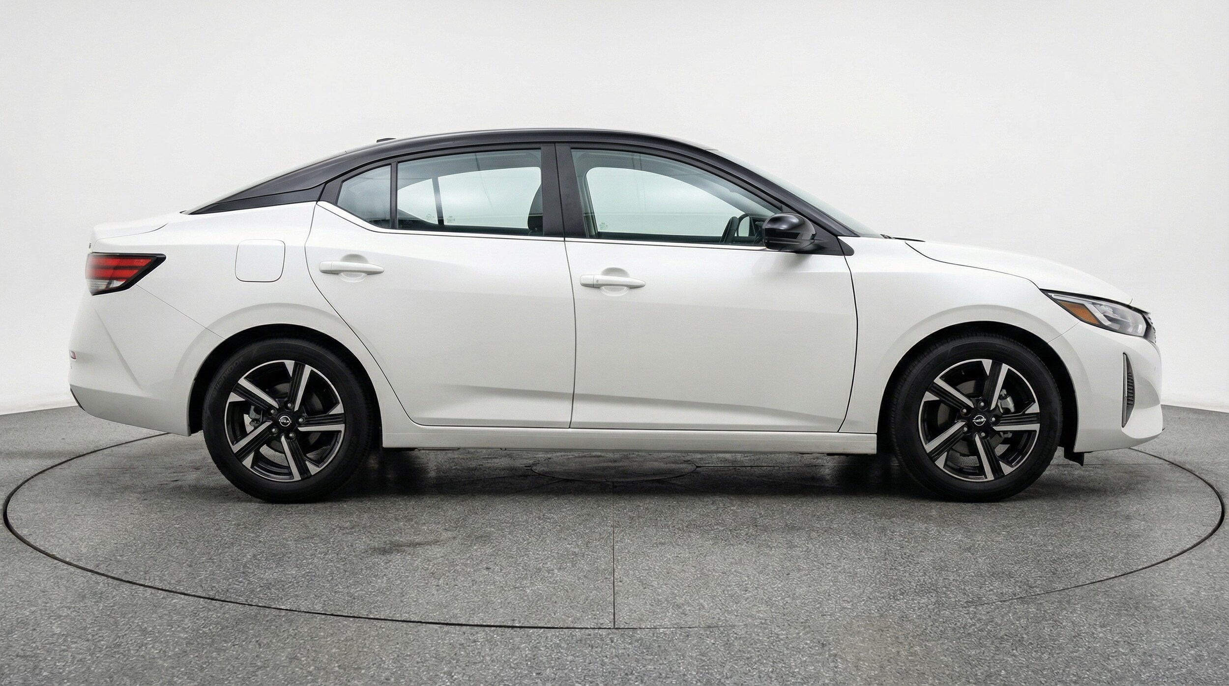 Thumbnail: 2025 Nissan Sentra - 8