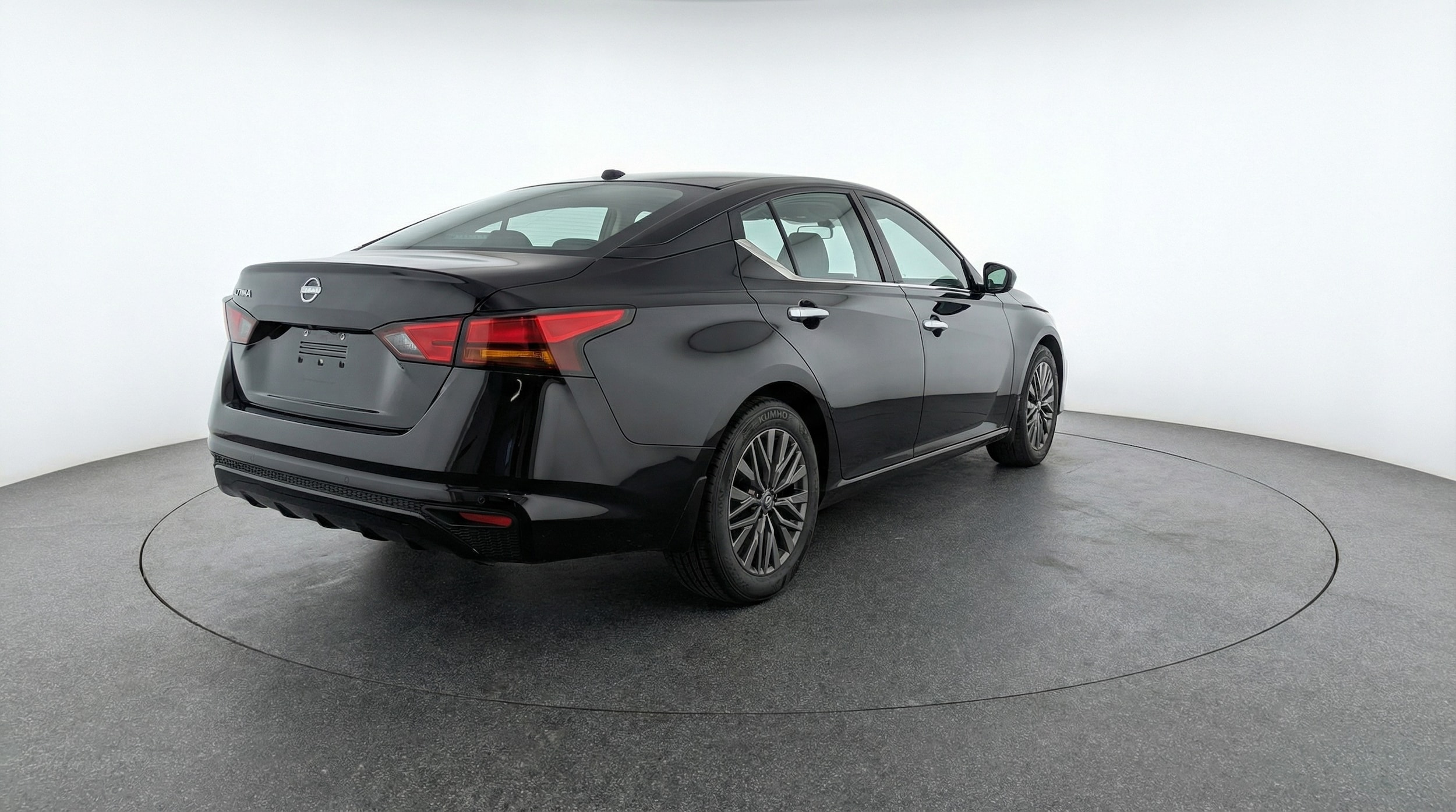 Thumbnail: 2025 Nissan Altima - 7