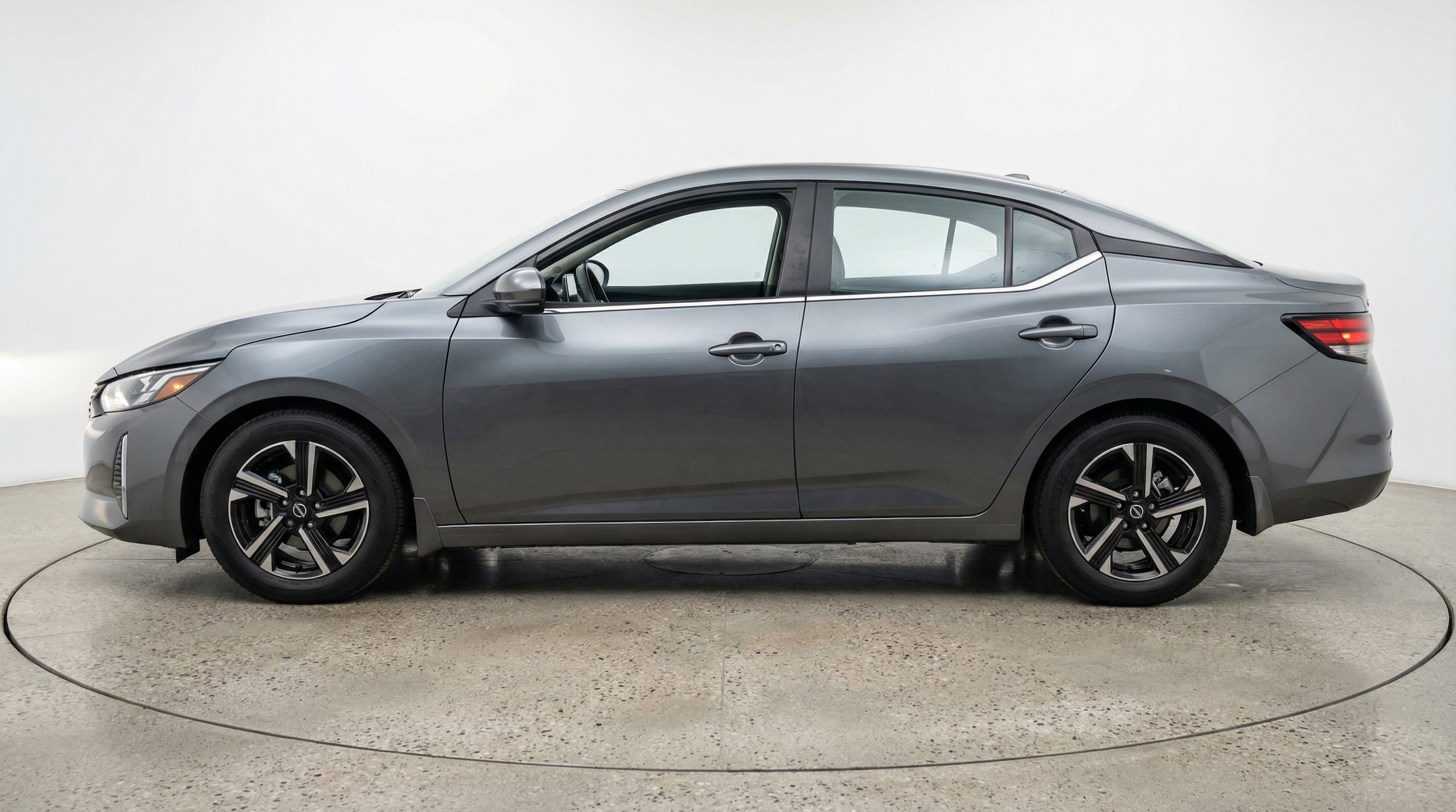 Thumbnail: 2025 Nissan Sentra - 4