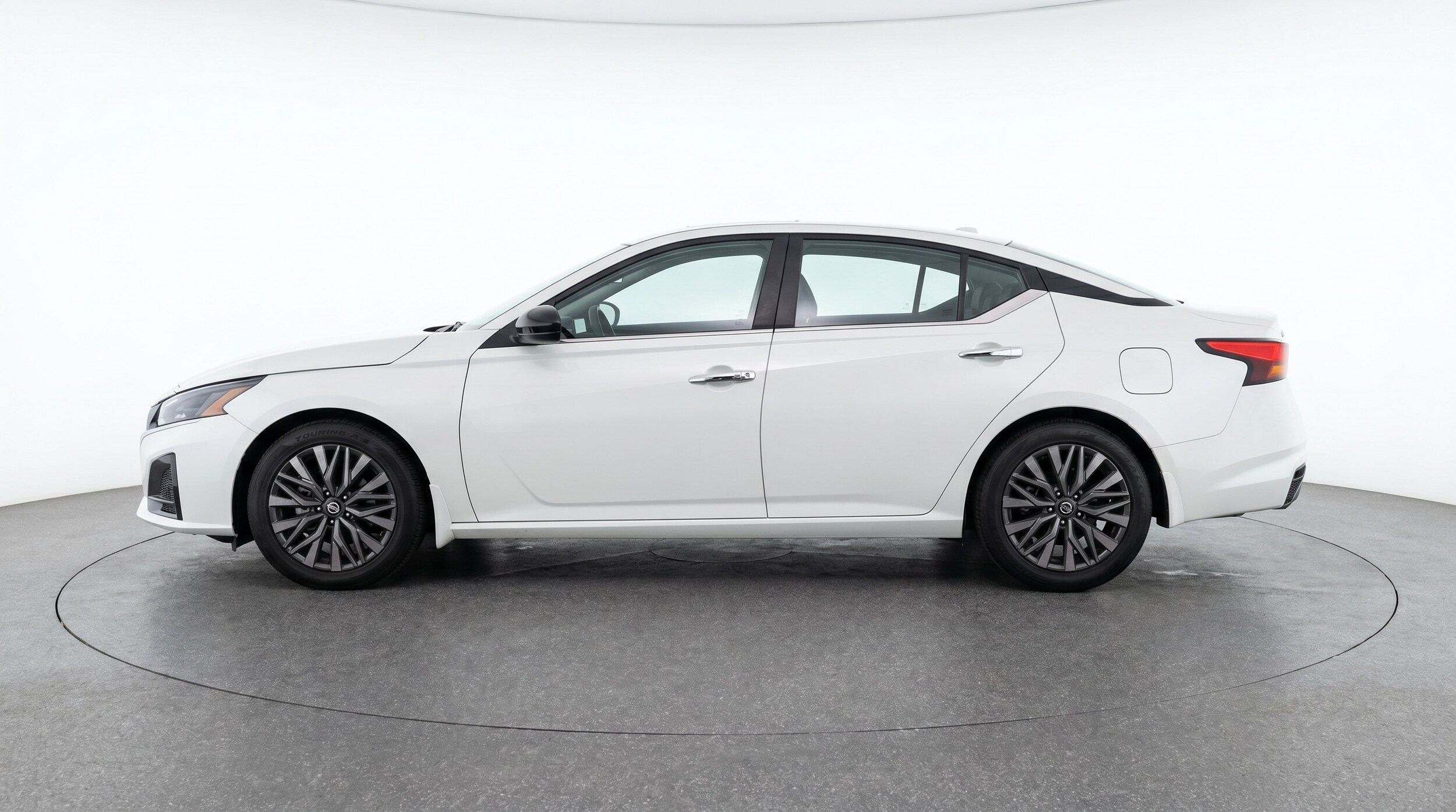 Thumbnail: 2025 Nissan Altima - 4