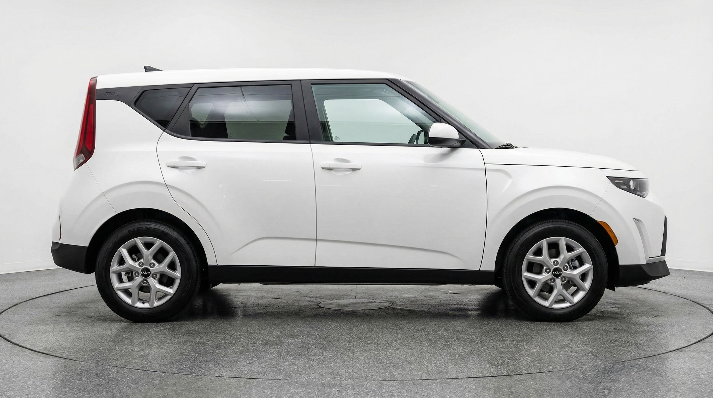 Thumbnail: 2025 Kia Soul - 8