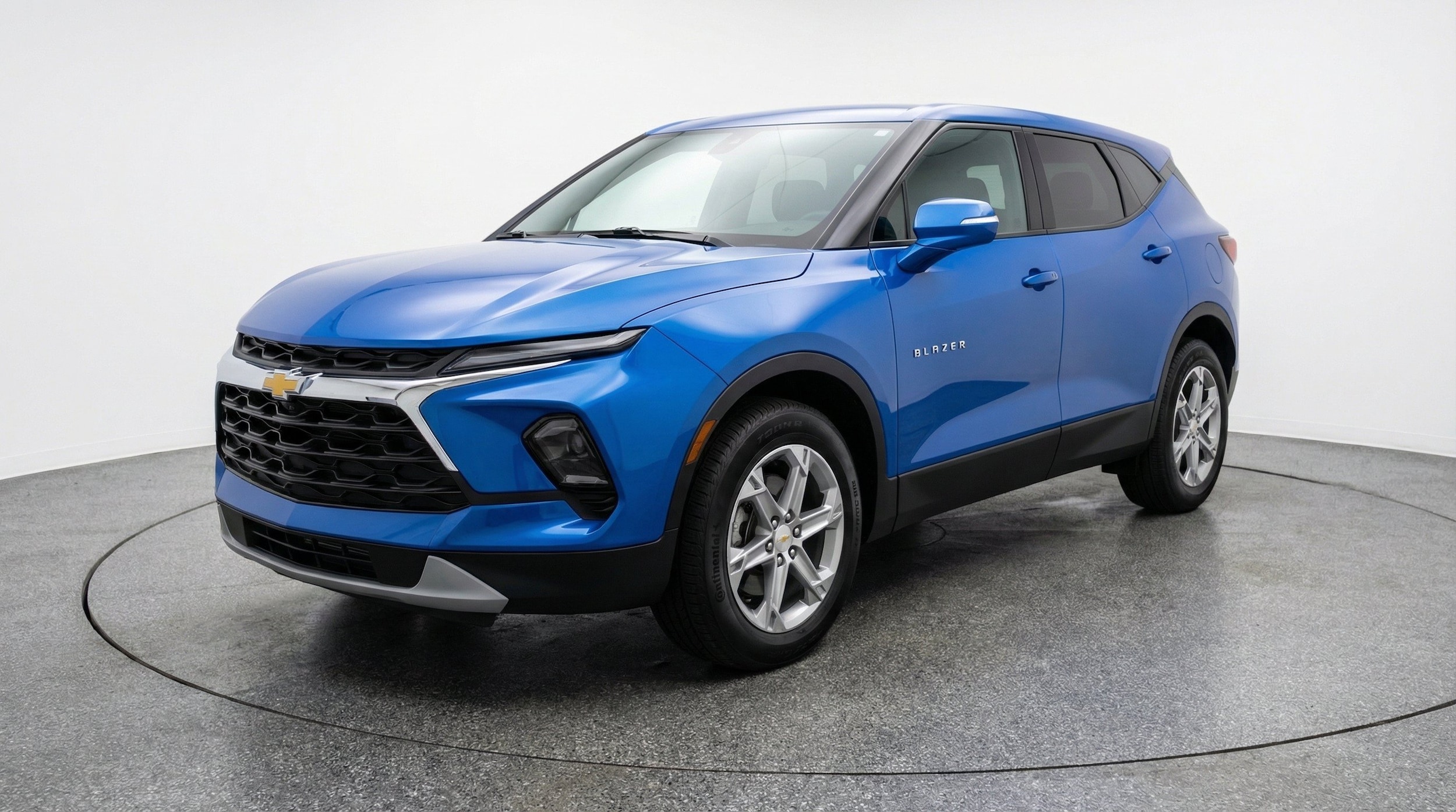 Thumbnail: 2025 Chevrolet Blazer - 3