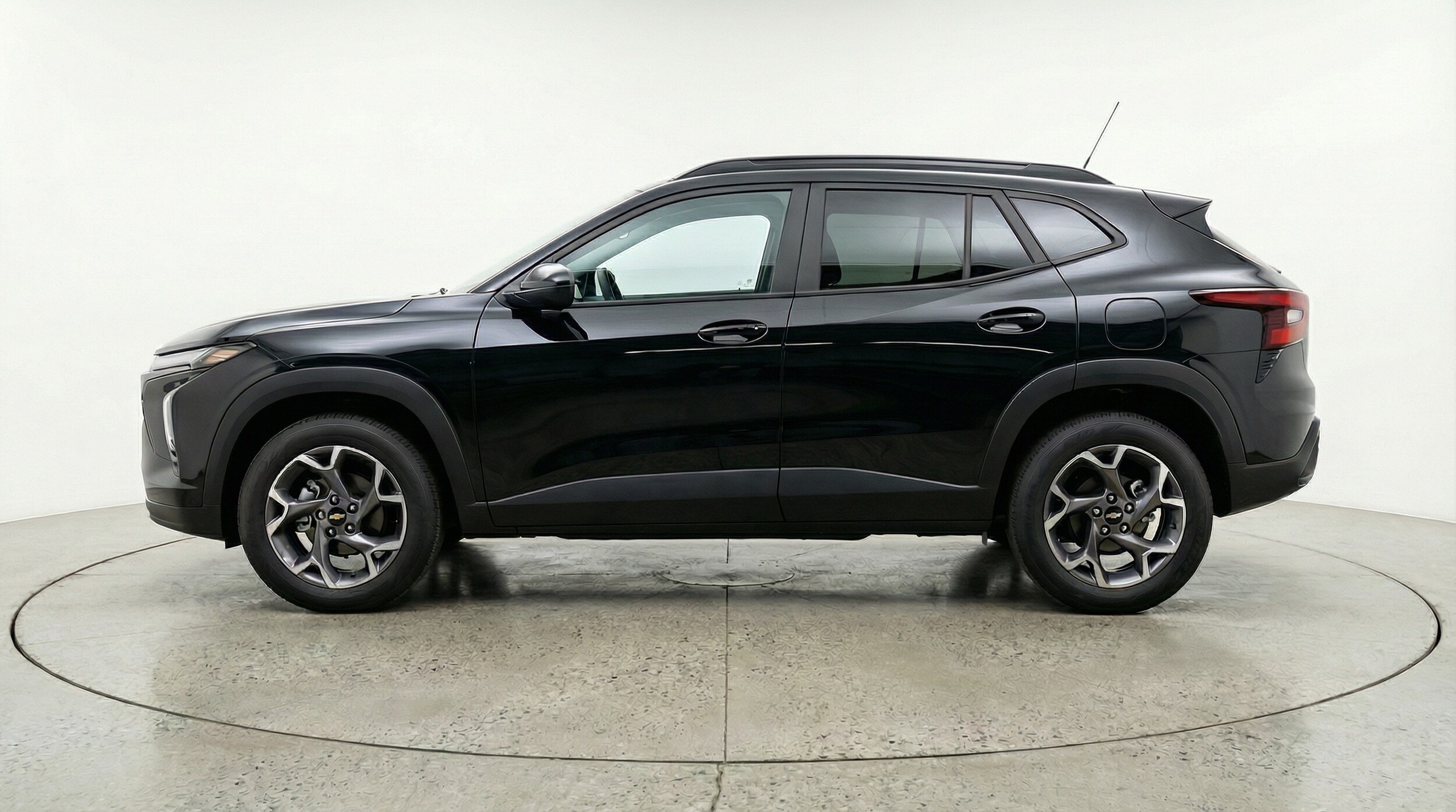 Thumbnail: 2025 Chevrolet Trax - 4