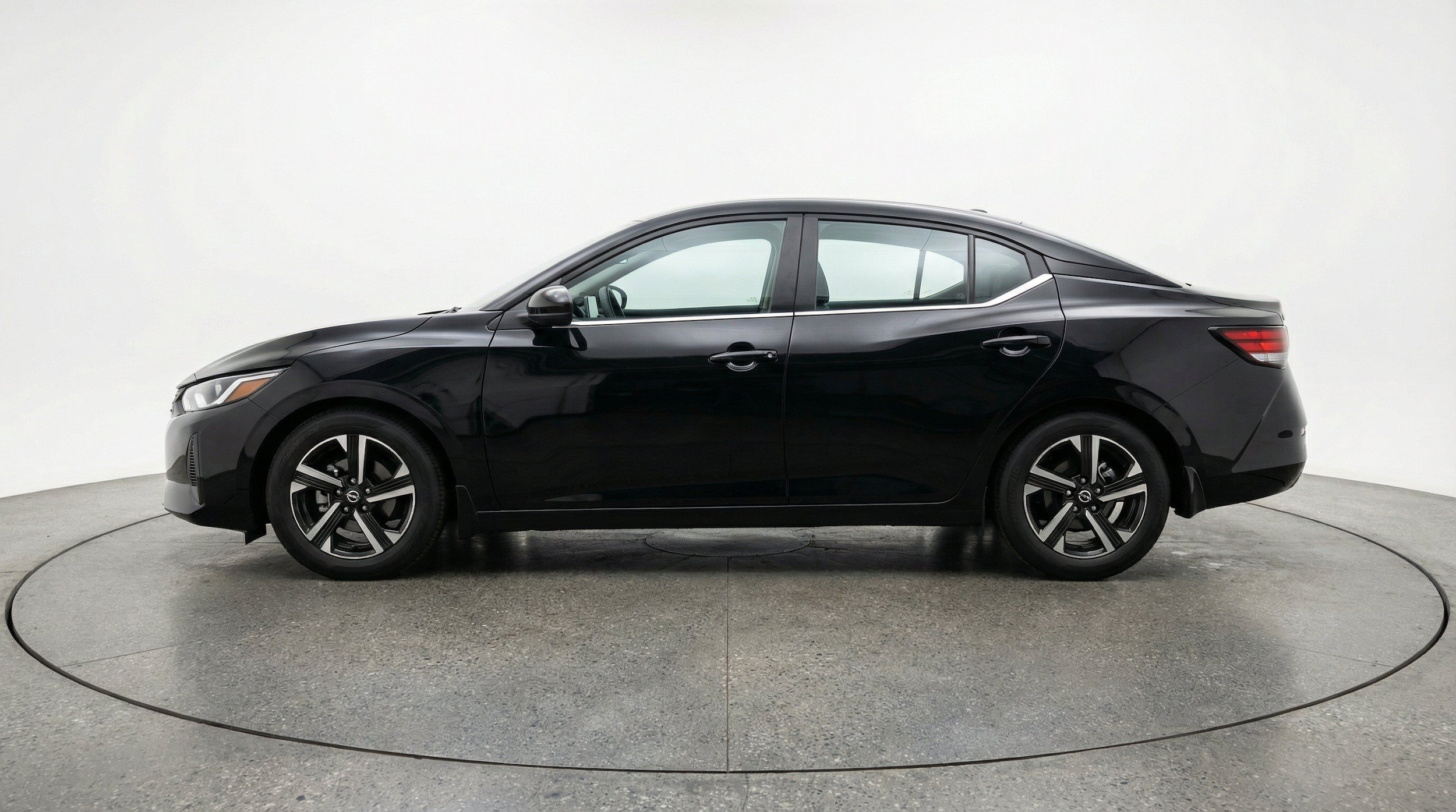 Thumbnail: 2025 Nissan Sentra - 5