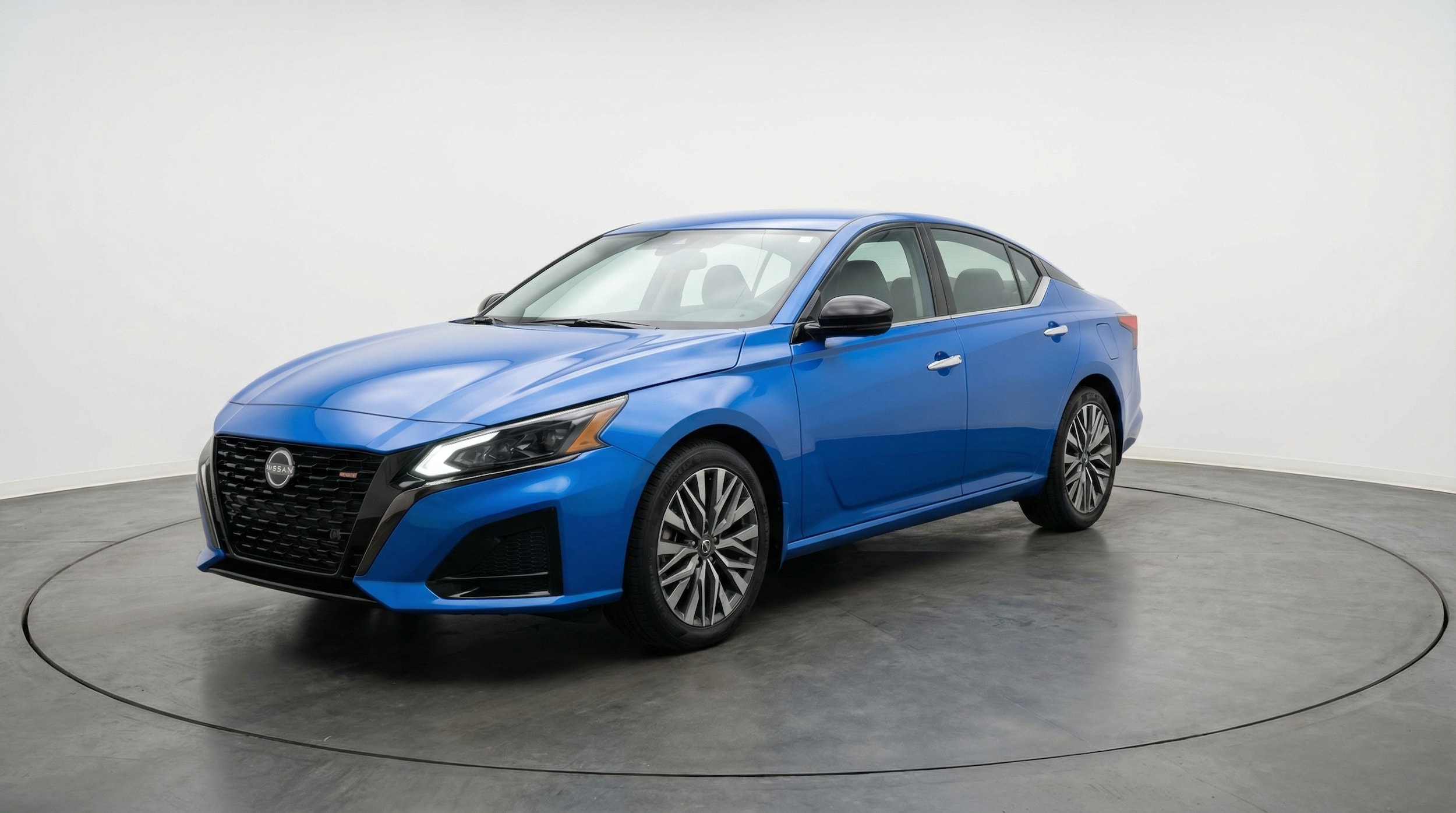 Thumbnail: 2025 Nissan Altima - 3