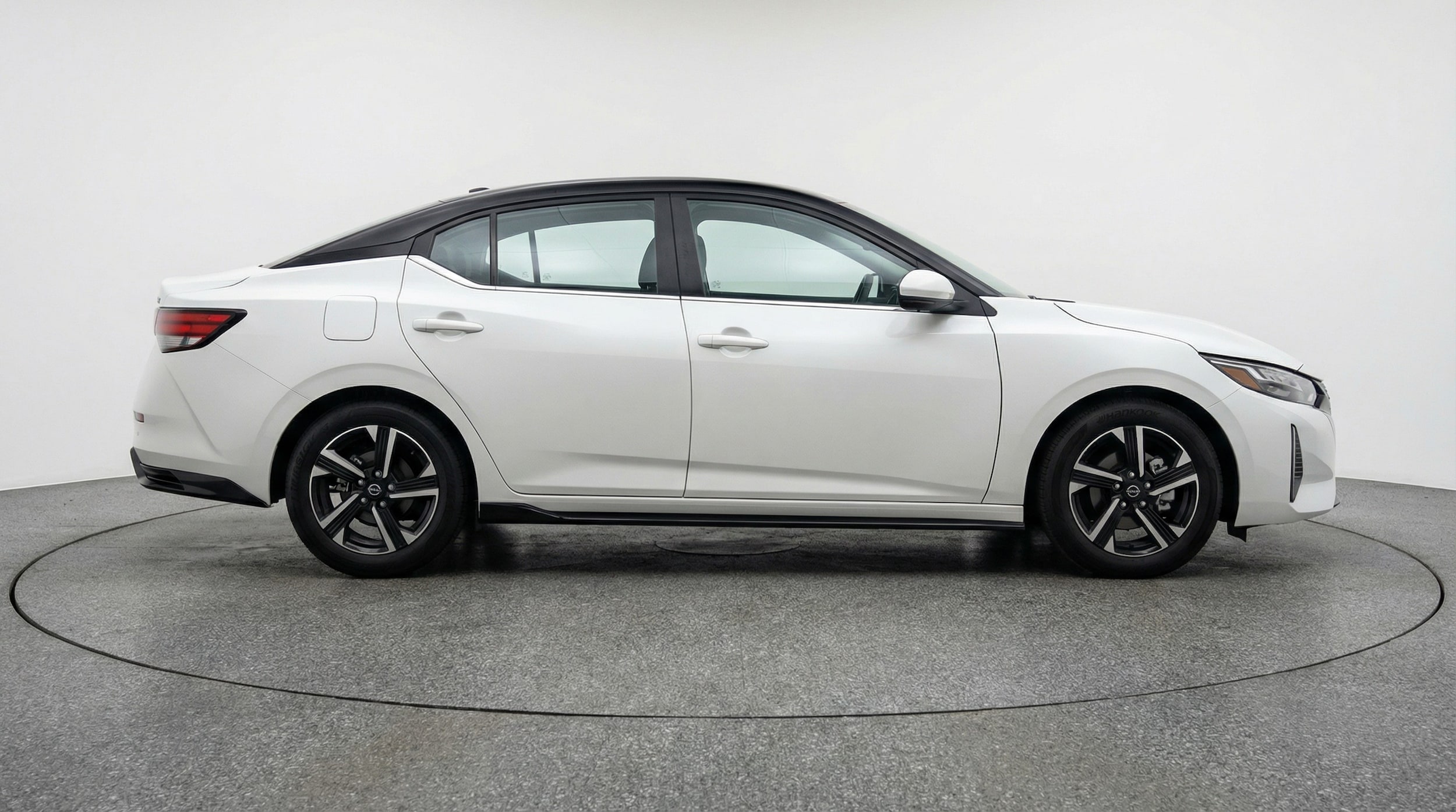 Thumbnail: 2025 Nissan Sentra - 8