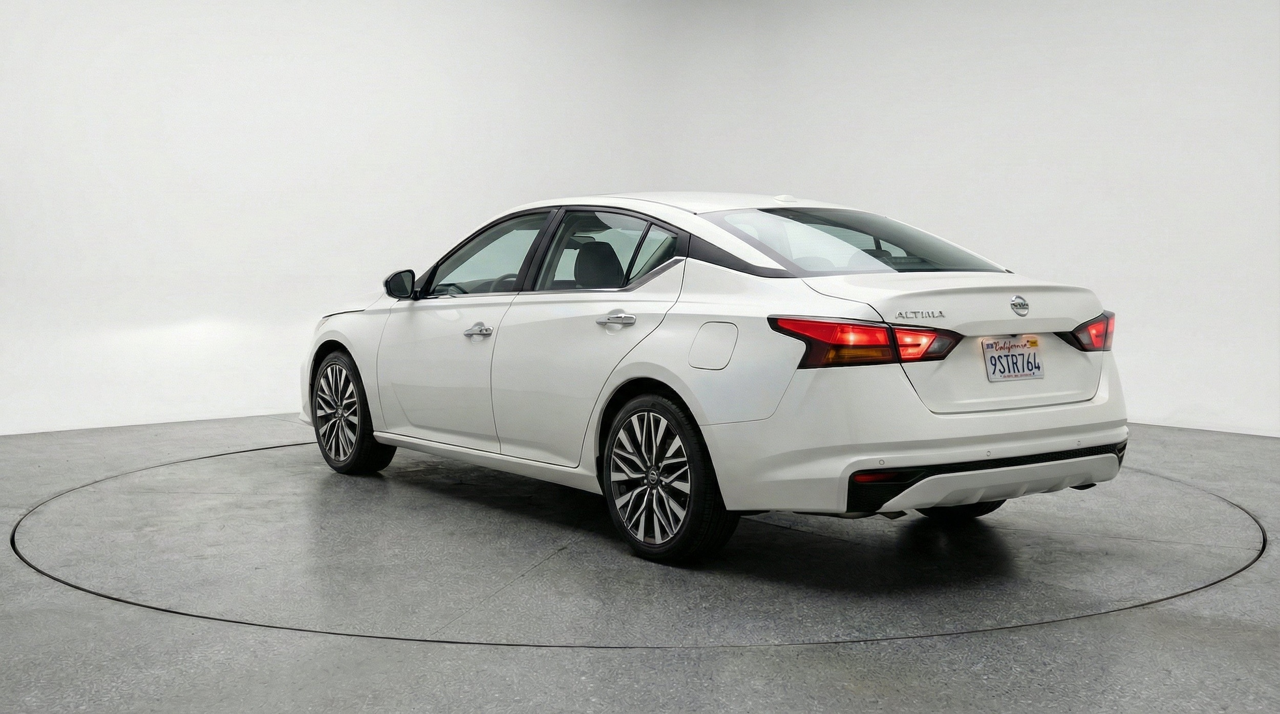 Thumbnail: 2025 Nissan Altima - 6