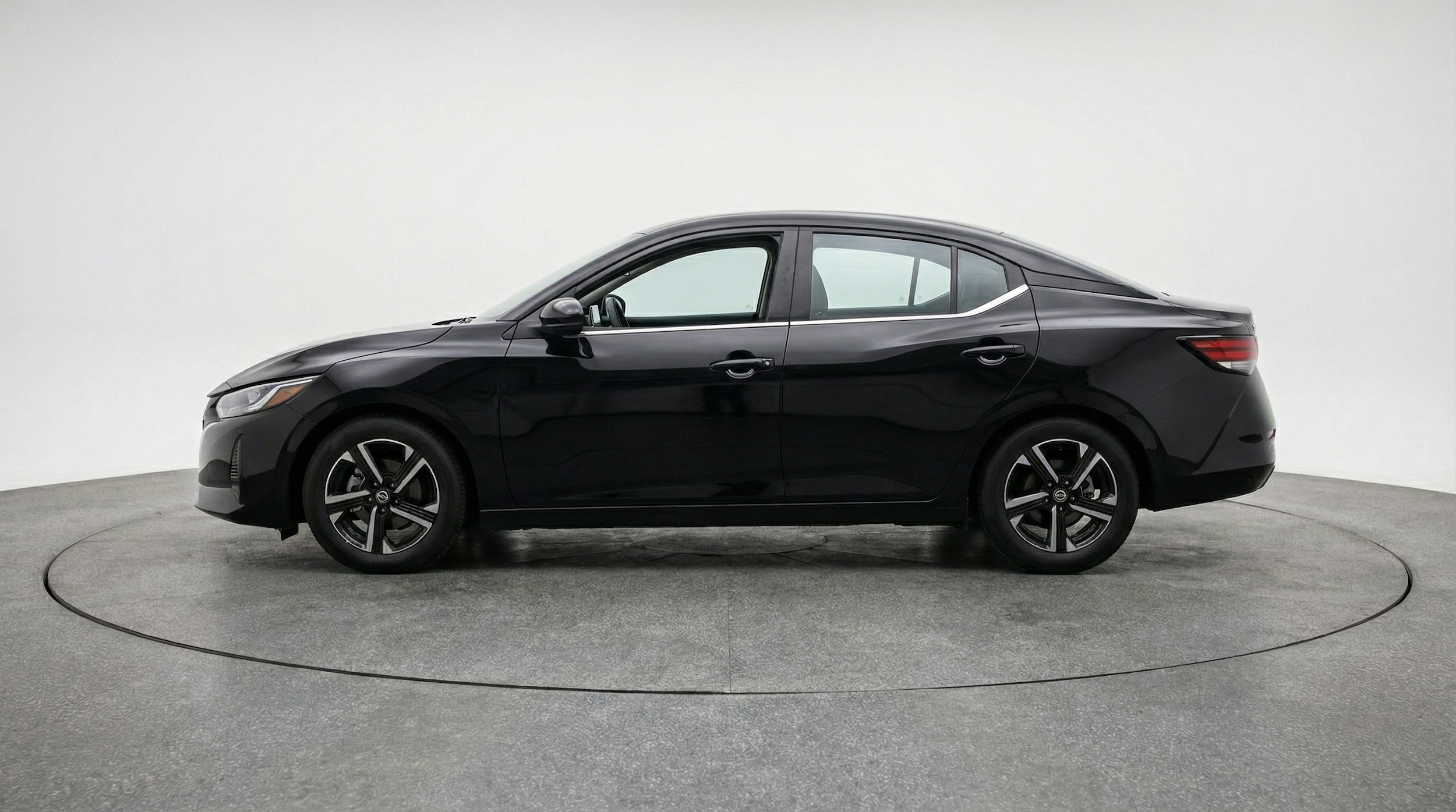 Thumbnail: 2025 Nissan Sentra - 4