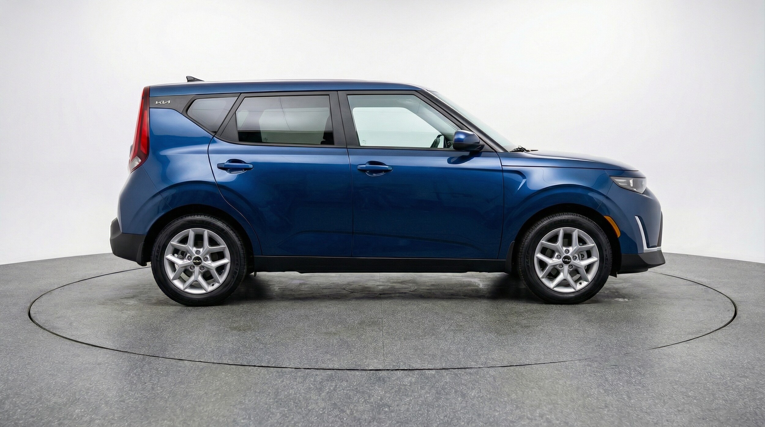 Thumbnail: 2025 Kia Soul - 8