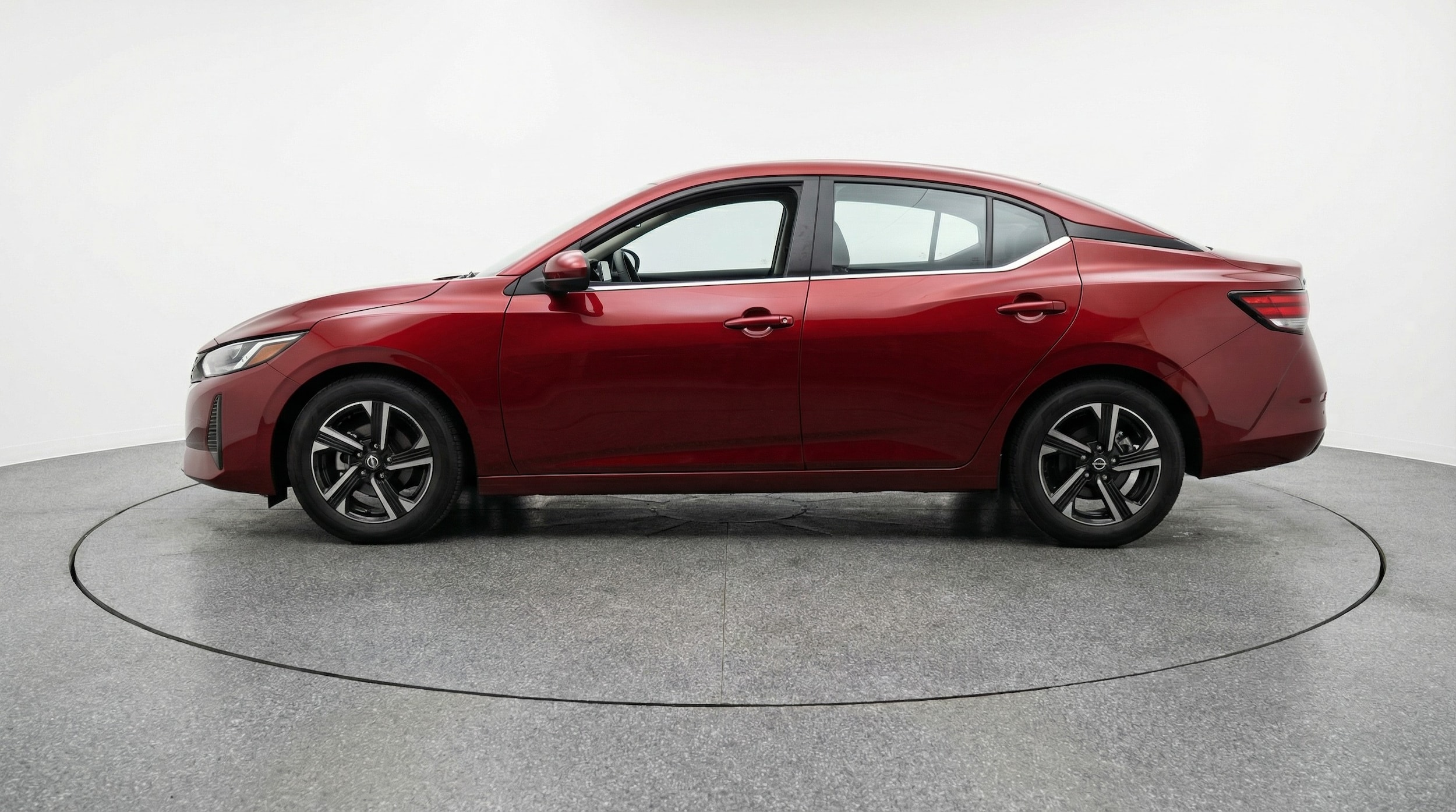 Thumbnail: 2025 Nissan Sentra - 4