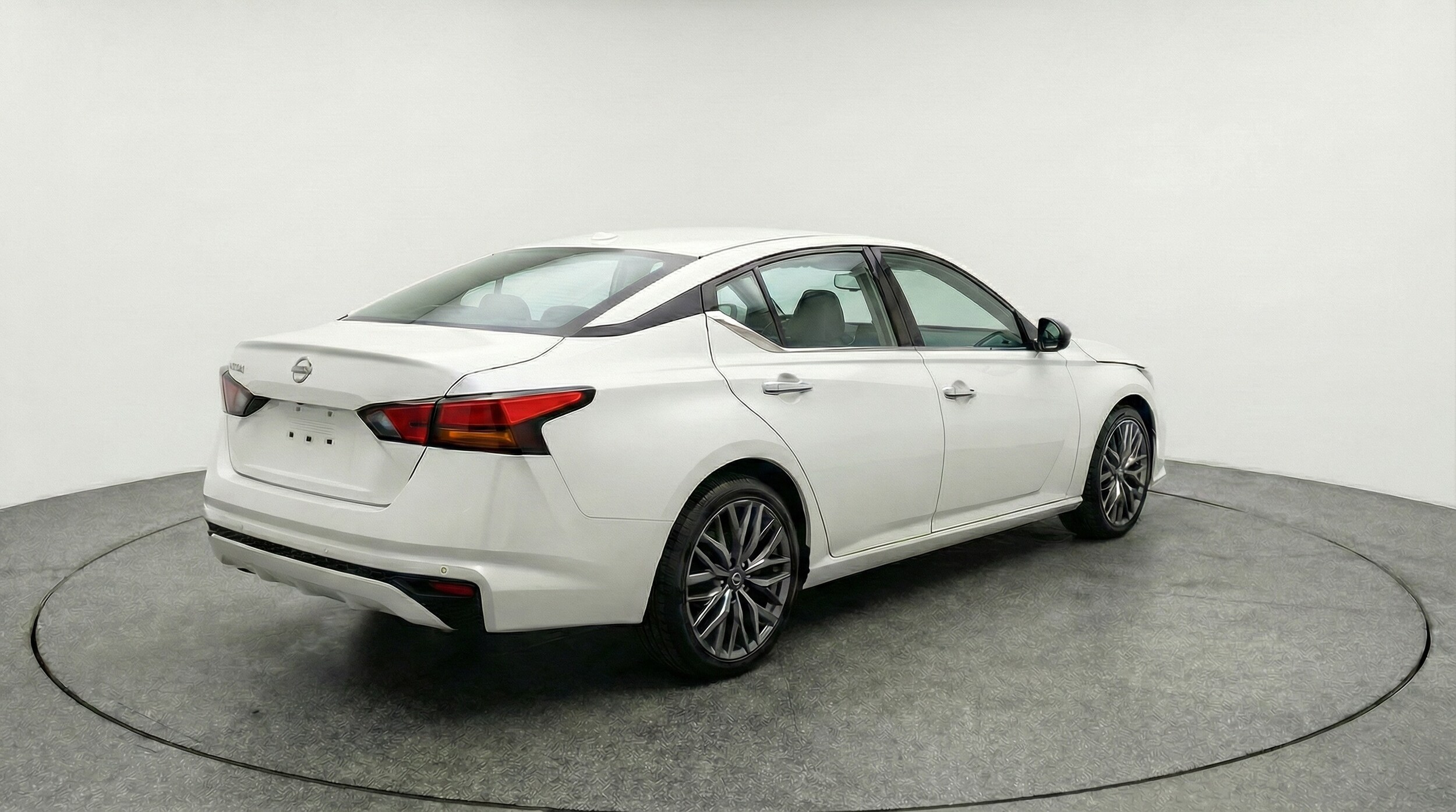 Thumbnail: 2025 Nissan Altima - 7