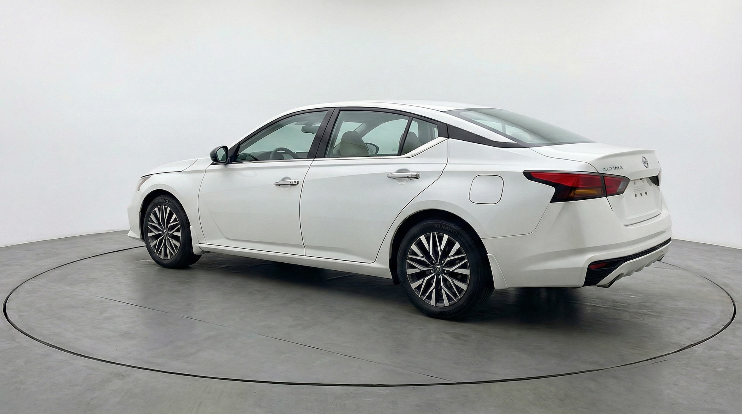 Thumbnail: 2025 Nissan Altima - 5