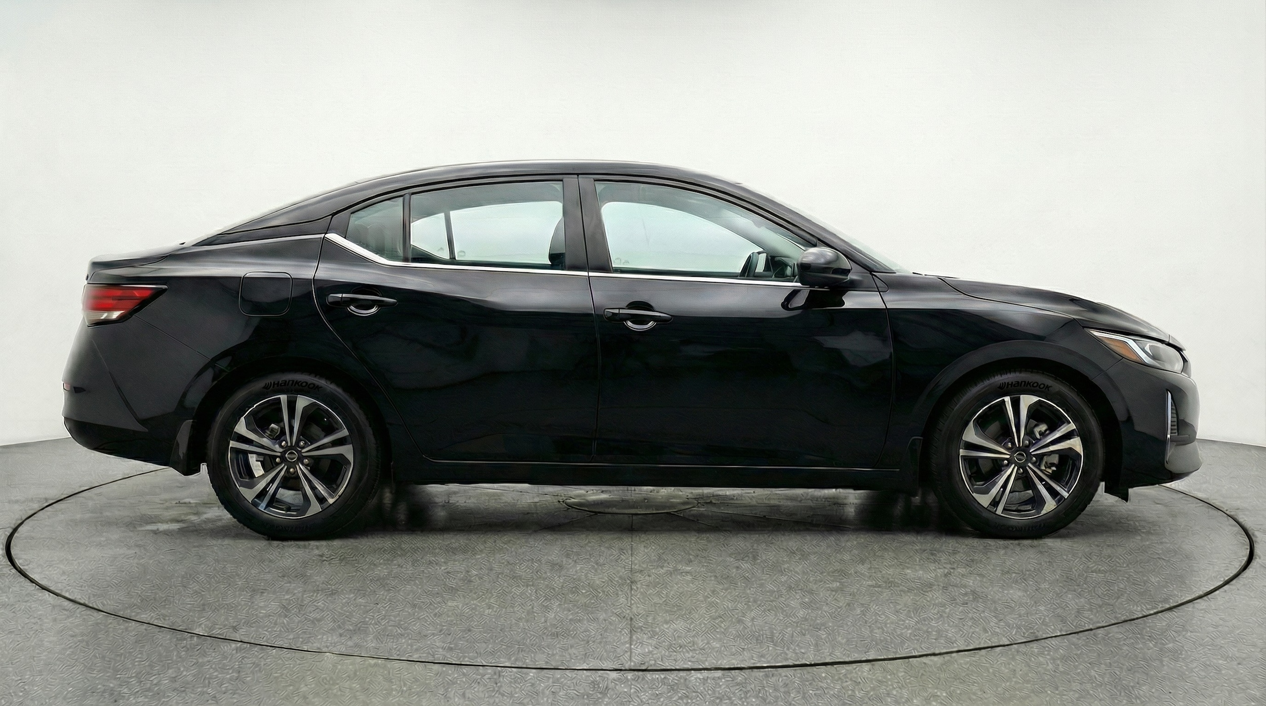 Thumbnail: 2025 Nissan Sentra - 8