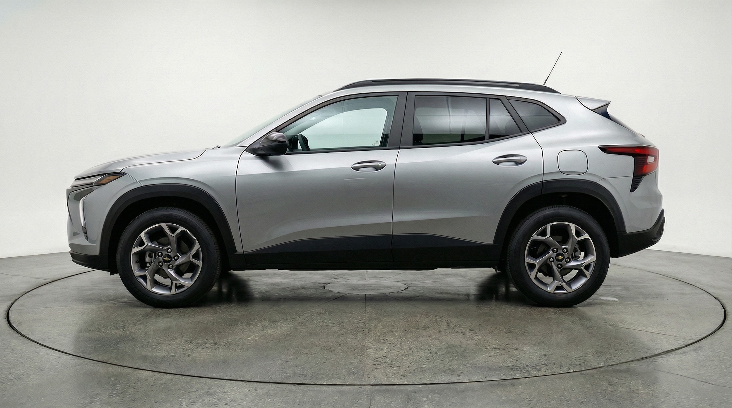 Thumbnail: 2025 Chevrolet Trax - 4