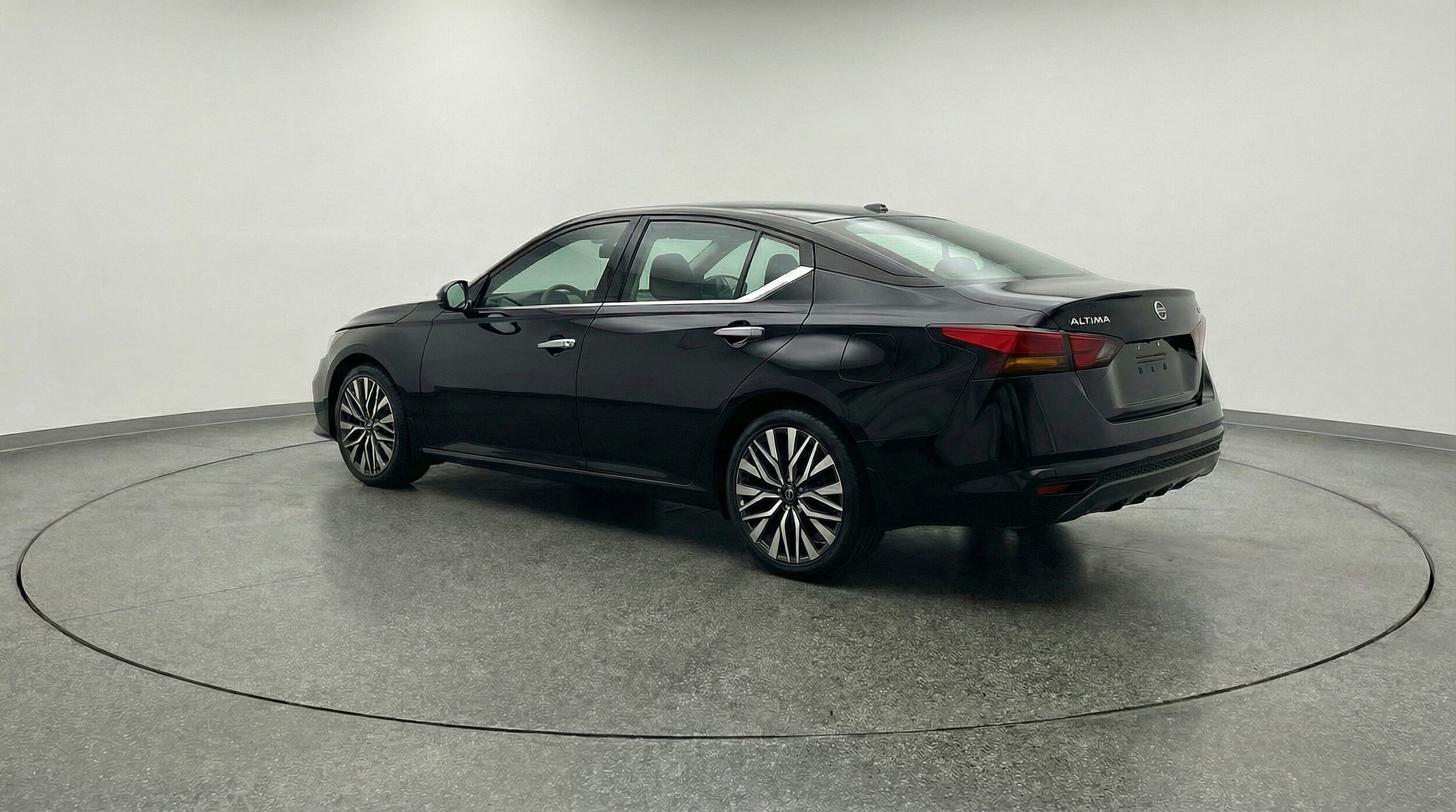 Thumbnail: 2025 Nissan Altima - 7