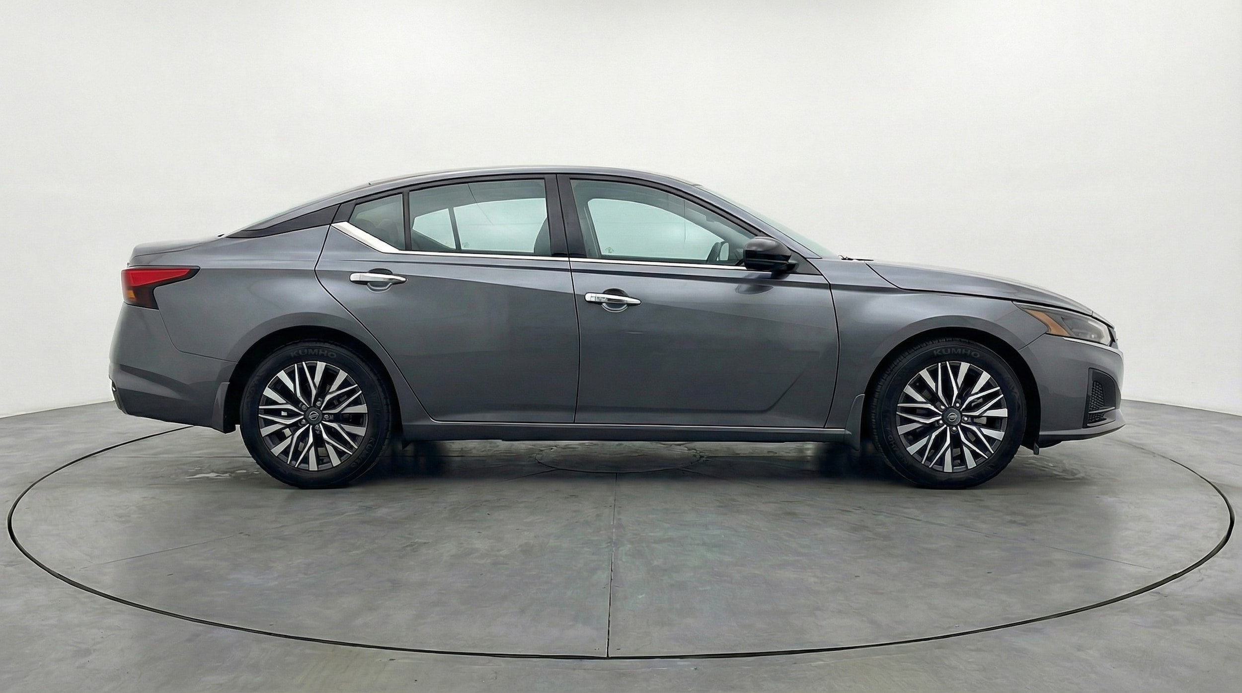 Thumbnail: 2025 Nissan Altima - 8