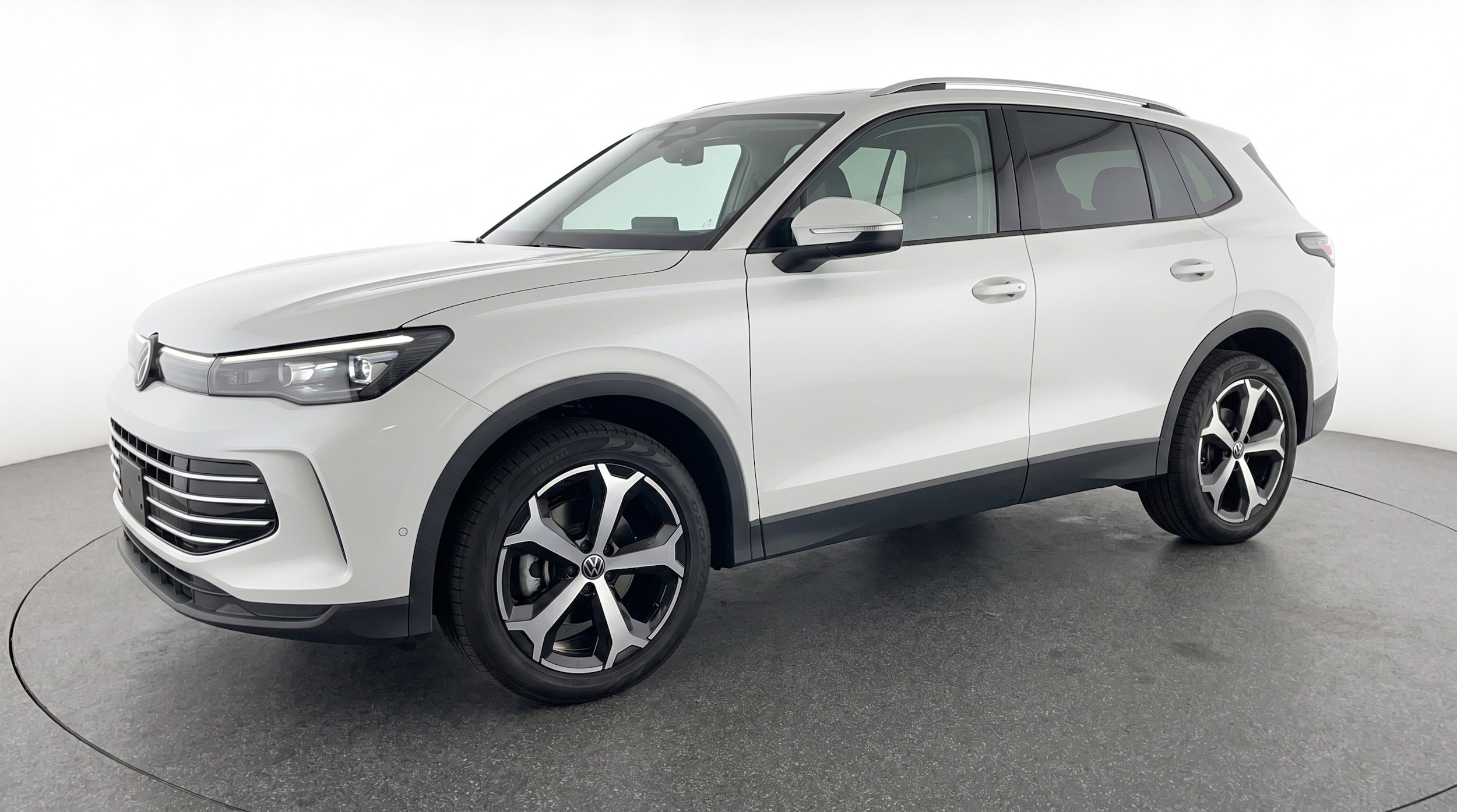 Thumbnail: 2026 Volkswagen Tiguan - 3