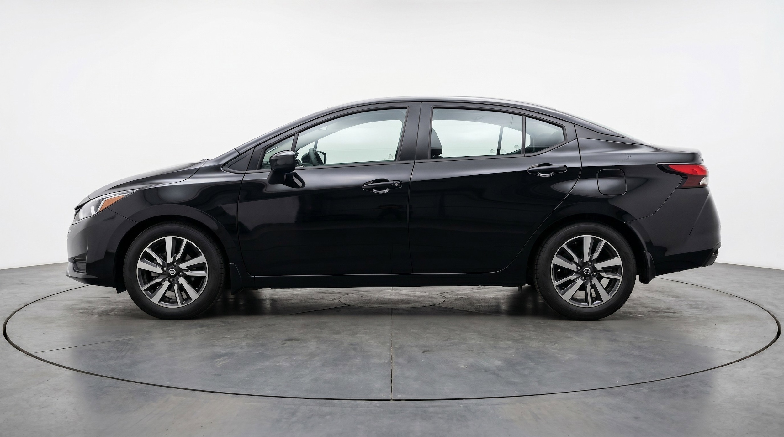Thumbnail: 2025 Nissan Versa - 5