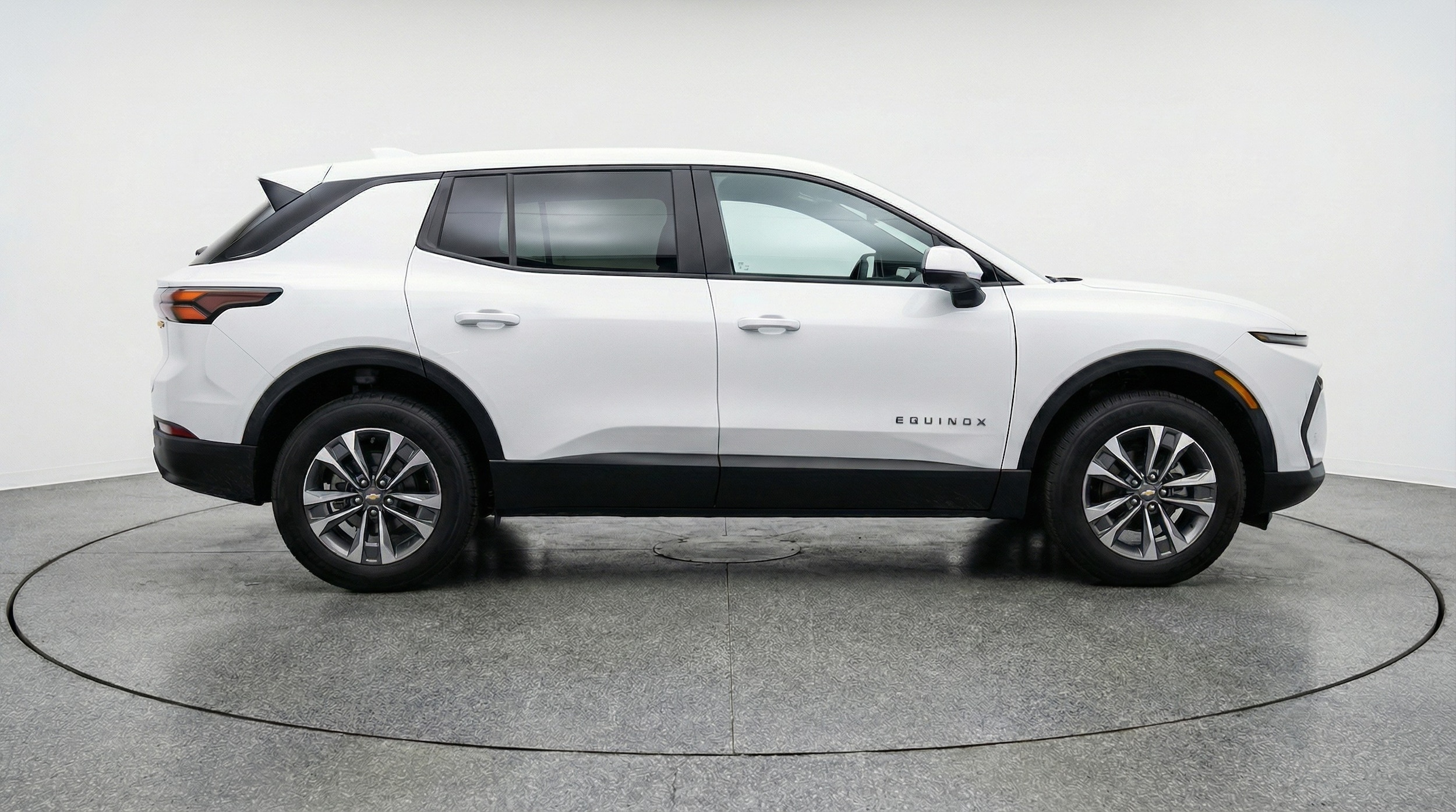 Thumbnail: 2025 Chevrolet Equinox - 8