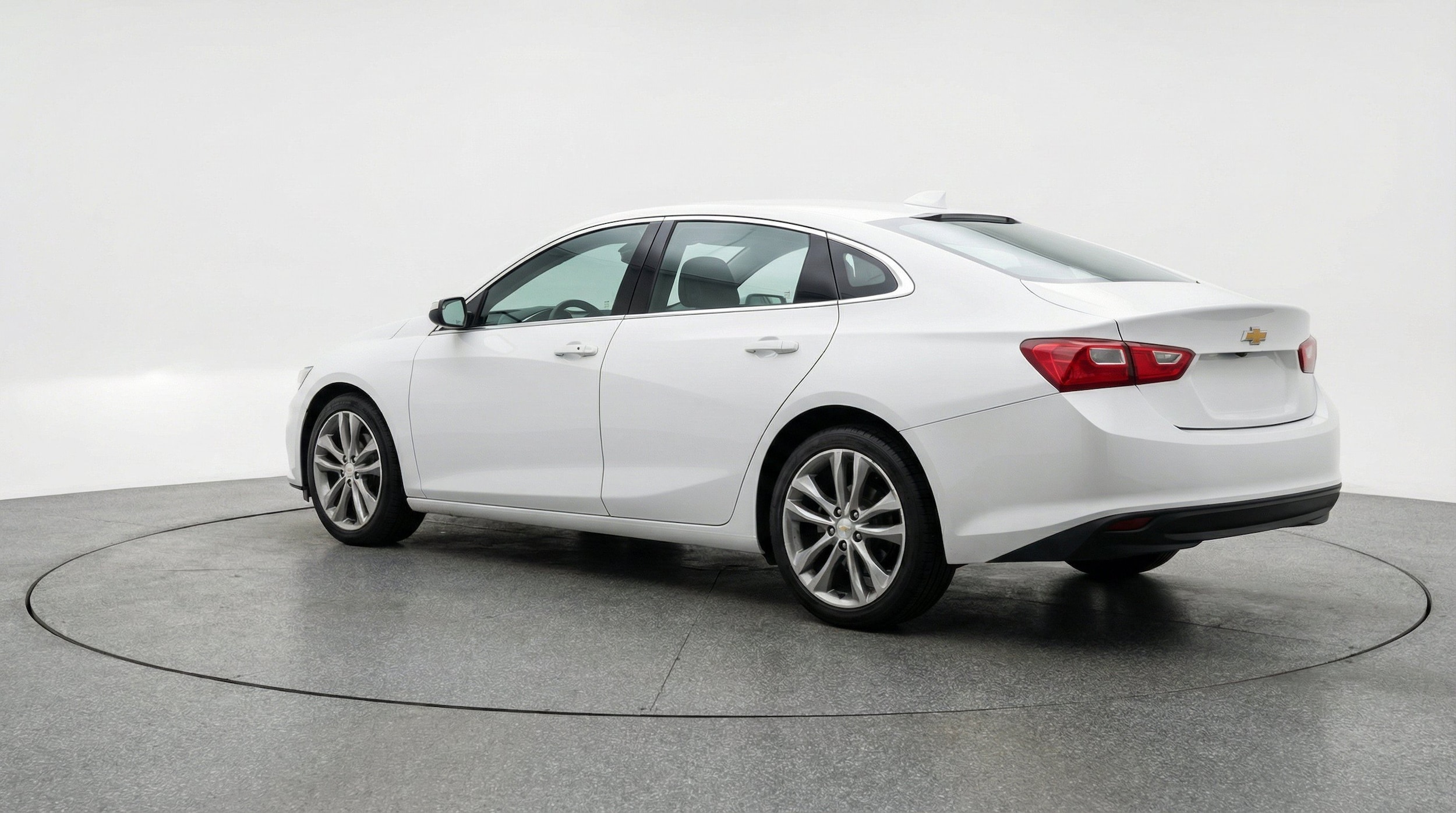 Thumbnail: 2024 Chevrolet Malibu - 6