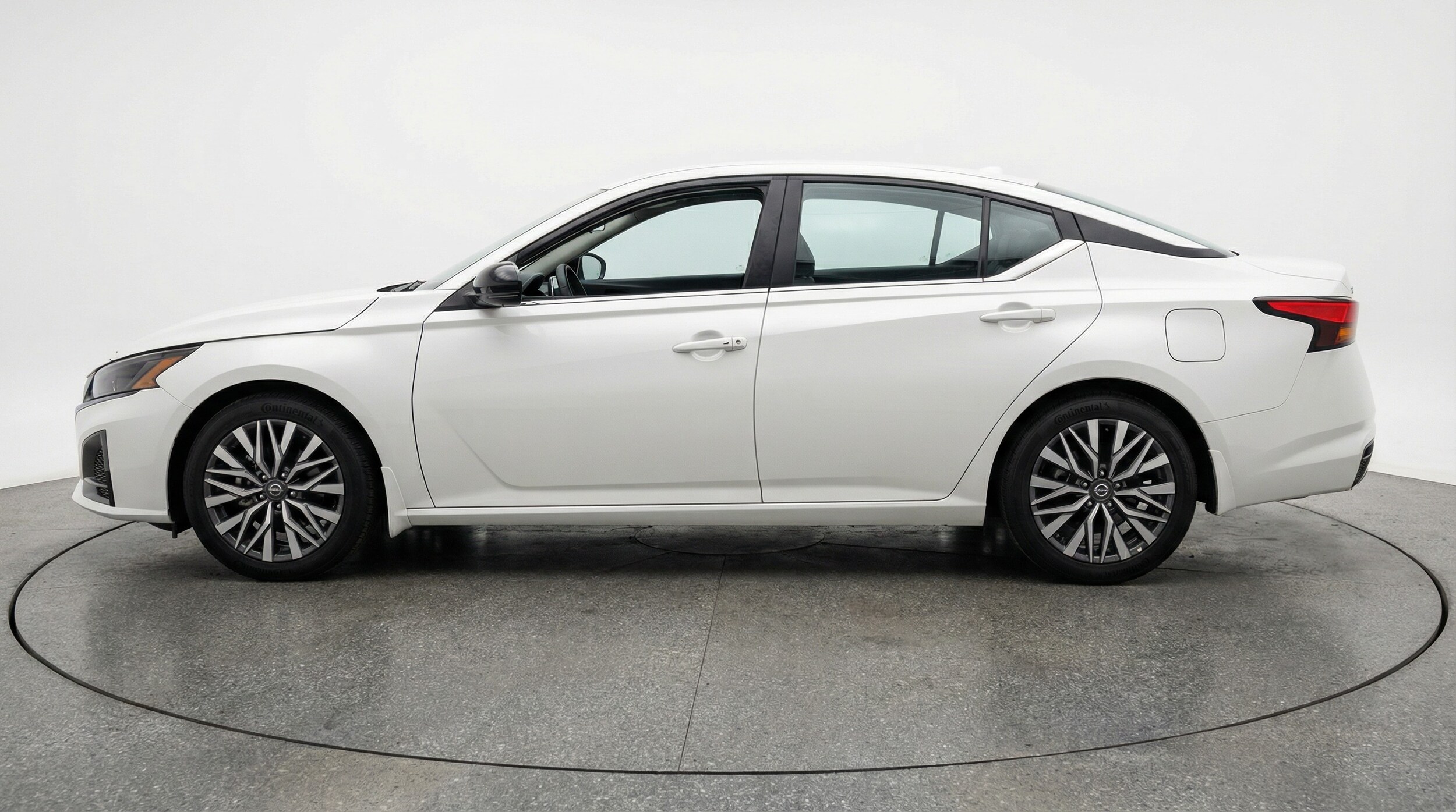 Thumbnail: 2025 Nissan Altima - 4