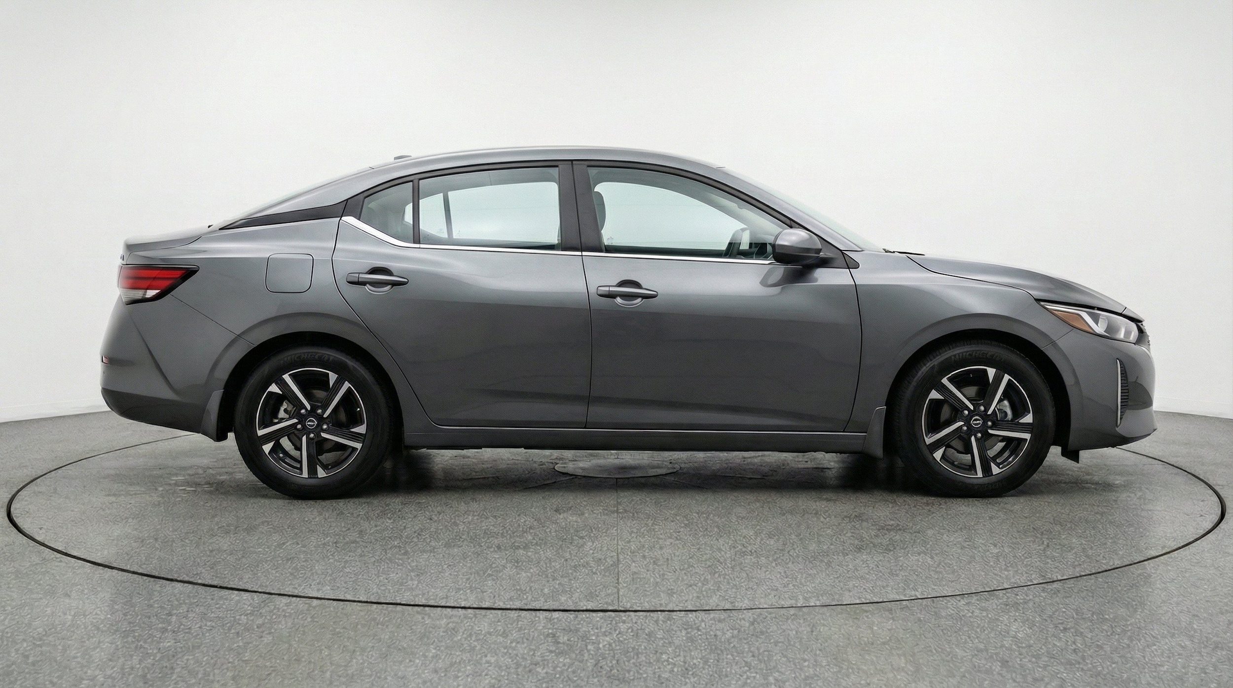 2025 Nissan Sentra SV - Photo 10