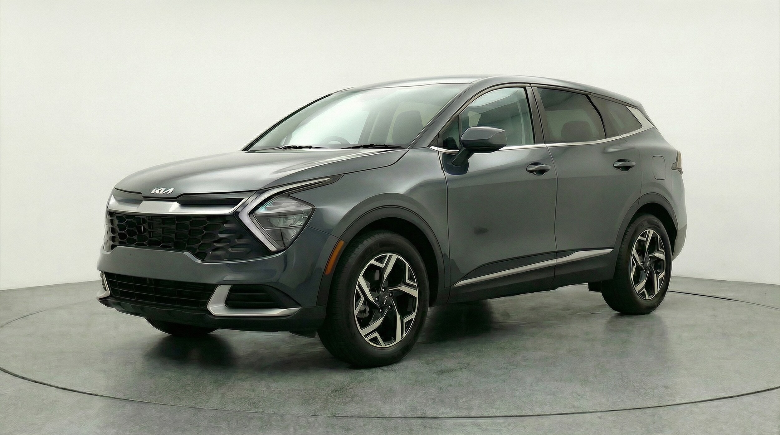 Thumbnail: 2025 Kia Sportage - 3