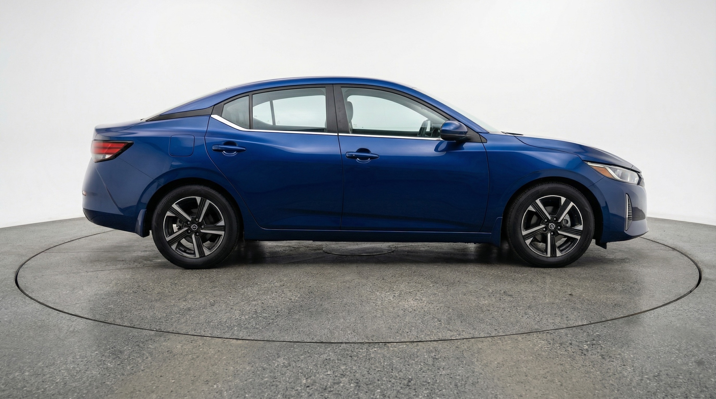 Thumbnail: 2025 Nissan Sentra - 8