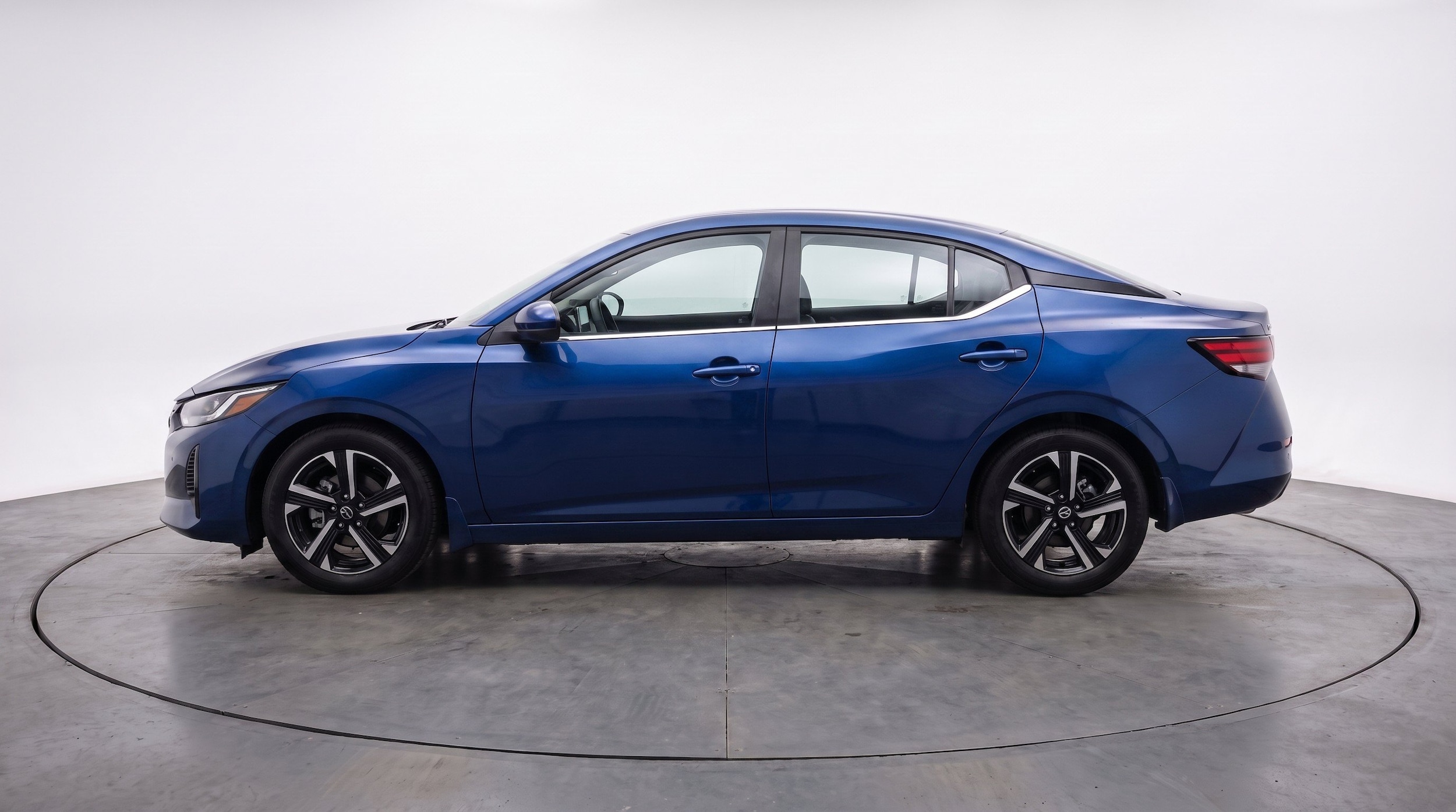Thumbnail: 2025 Nissan Sentra - 5