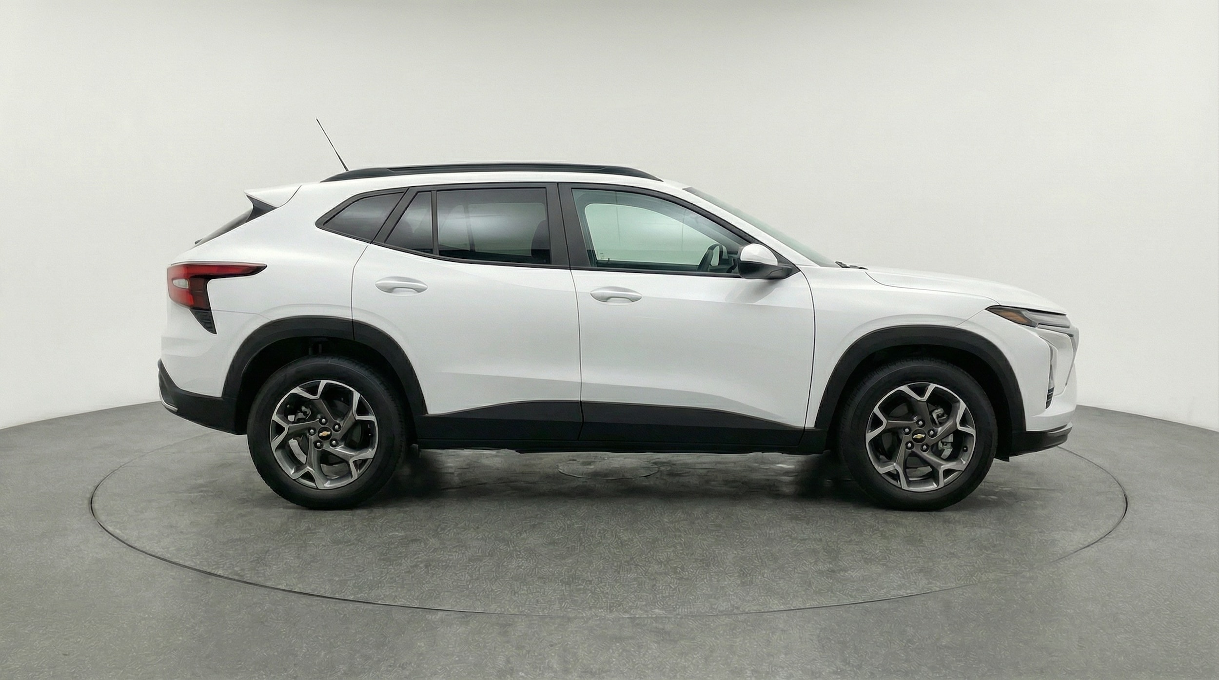 Thumbnail: 2025 Chevrolet Trax - 8