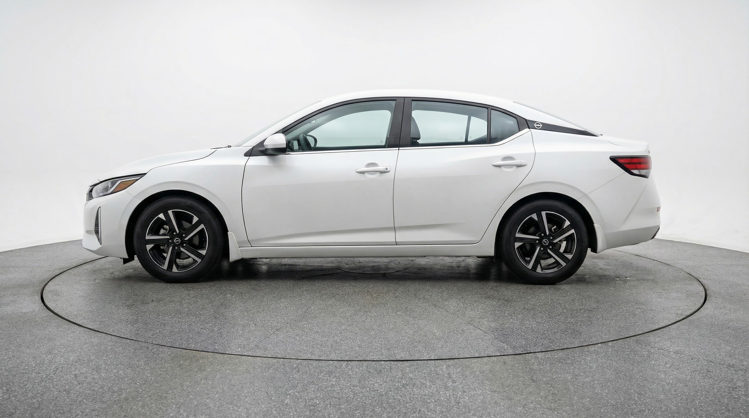 Thumbnail: 2025 Nissan Sentra - 4