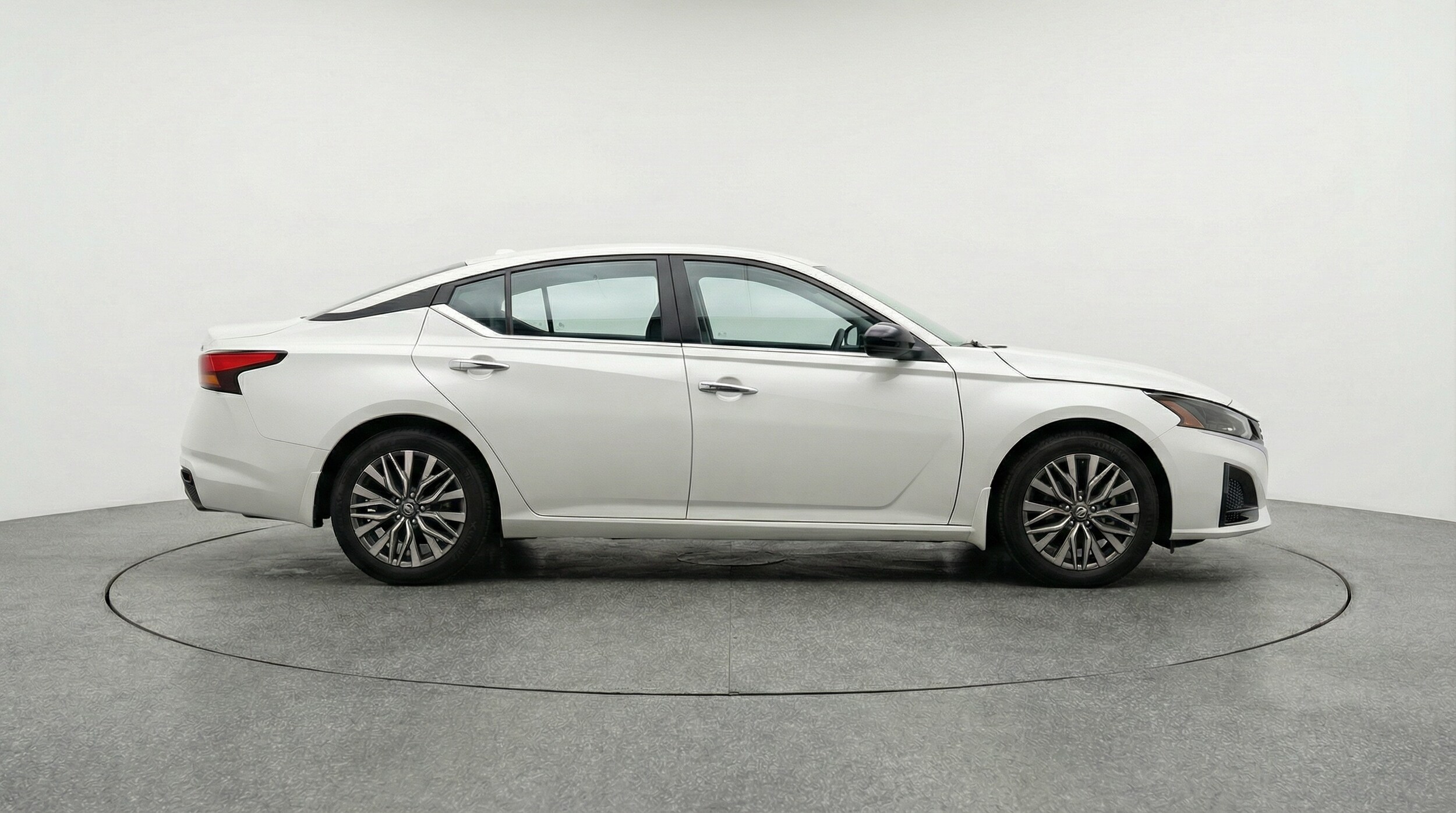 Thumbnail: 2025 Nissan Altima - 8