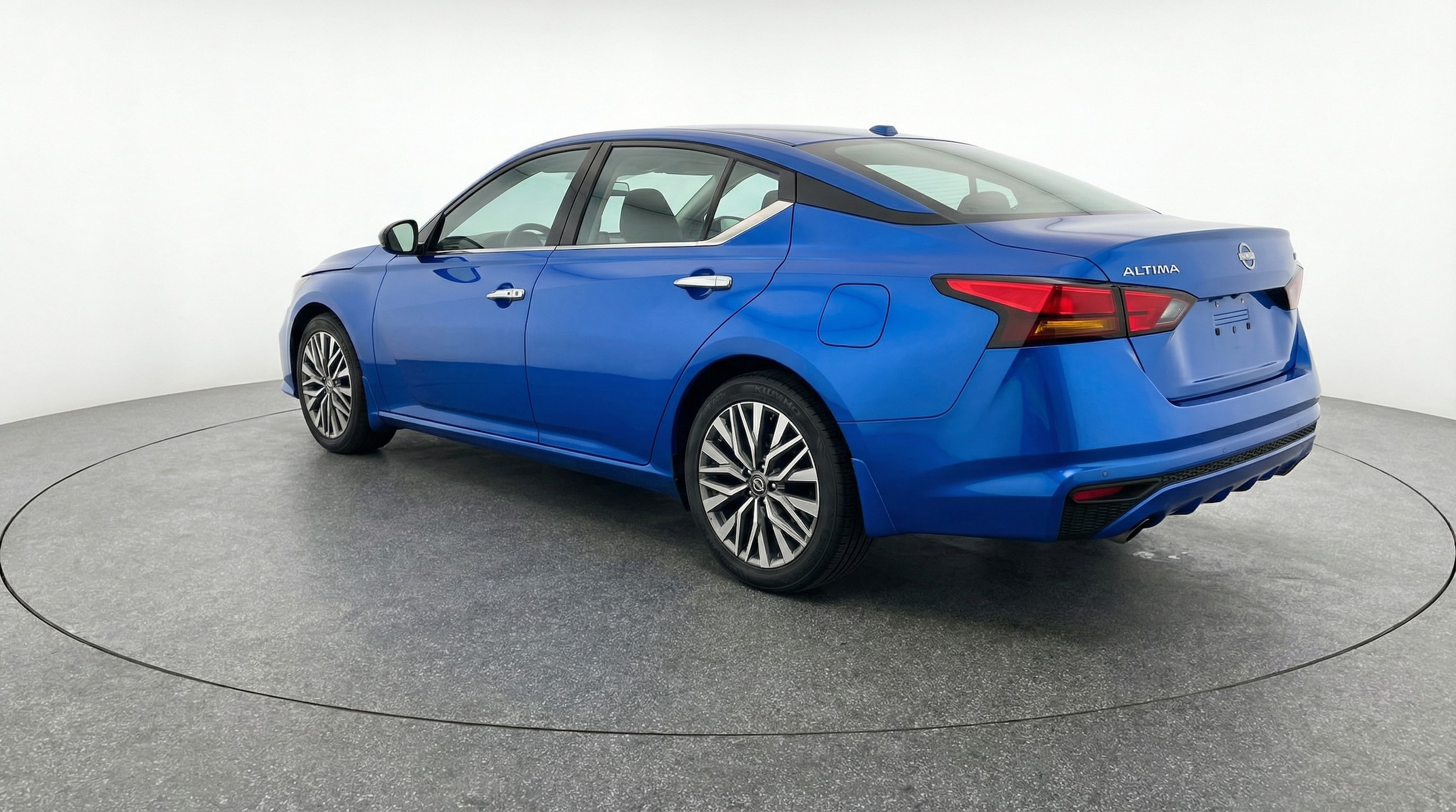 Thumbnail: 2025 Nissan Altima - 5