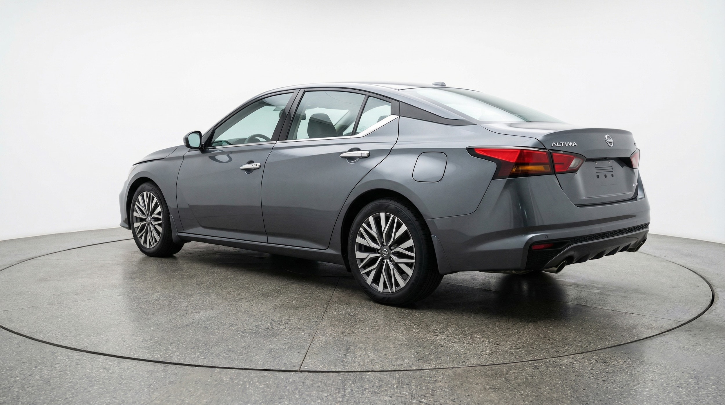 Thumbnail: 2025 Nissan Altima - 5