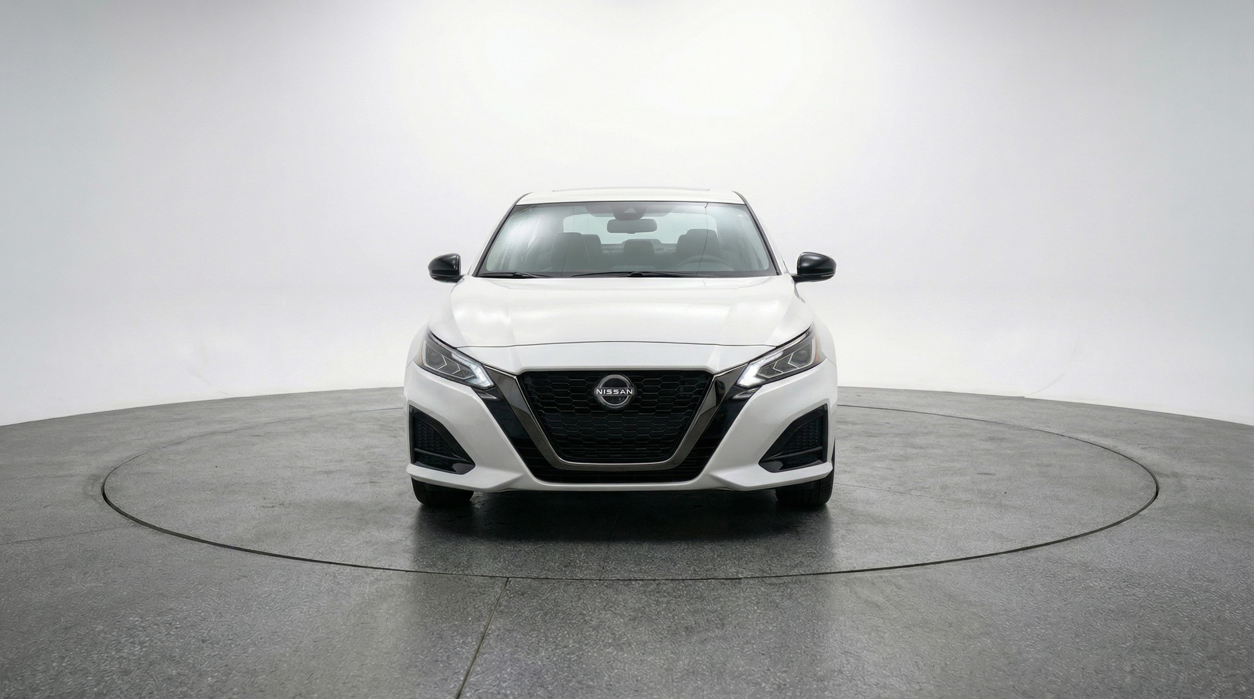 Thumbnail: 2025 Nissan Altima - 2