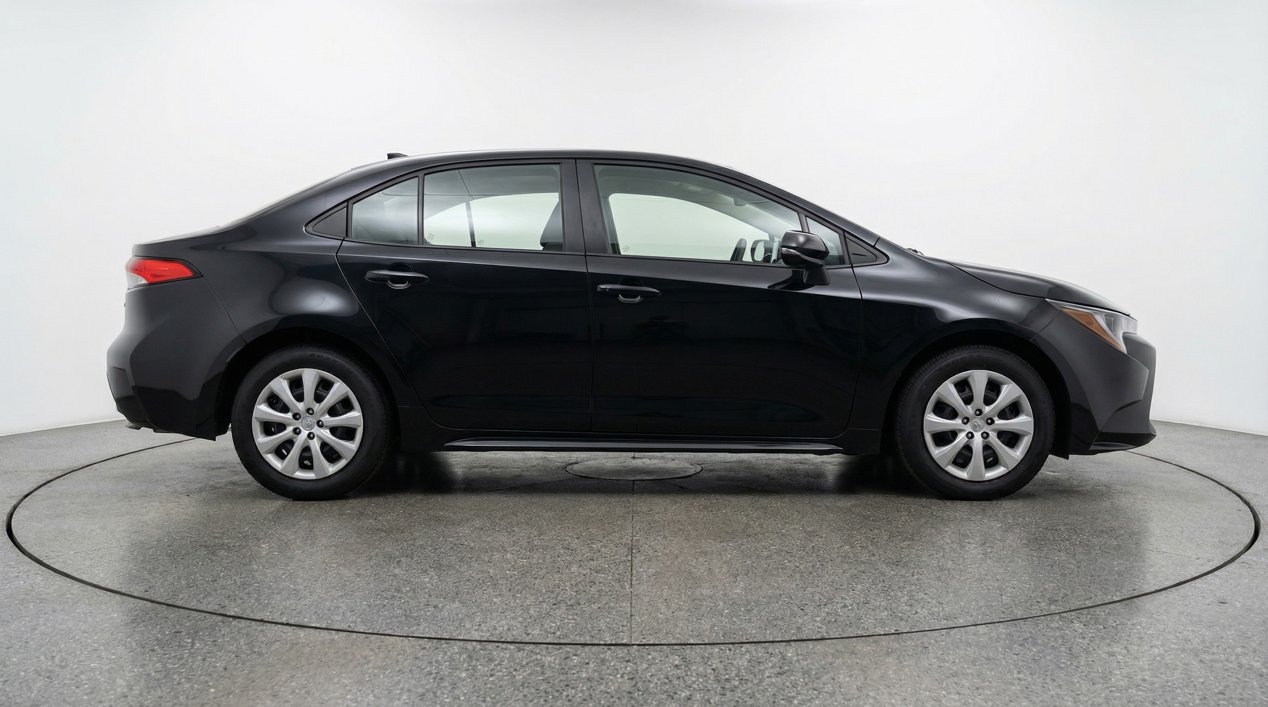 Thumbnail: 2025 Toyota Corolla - 8