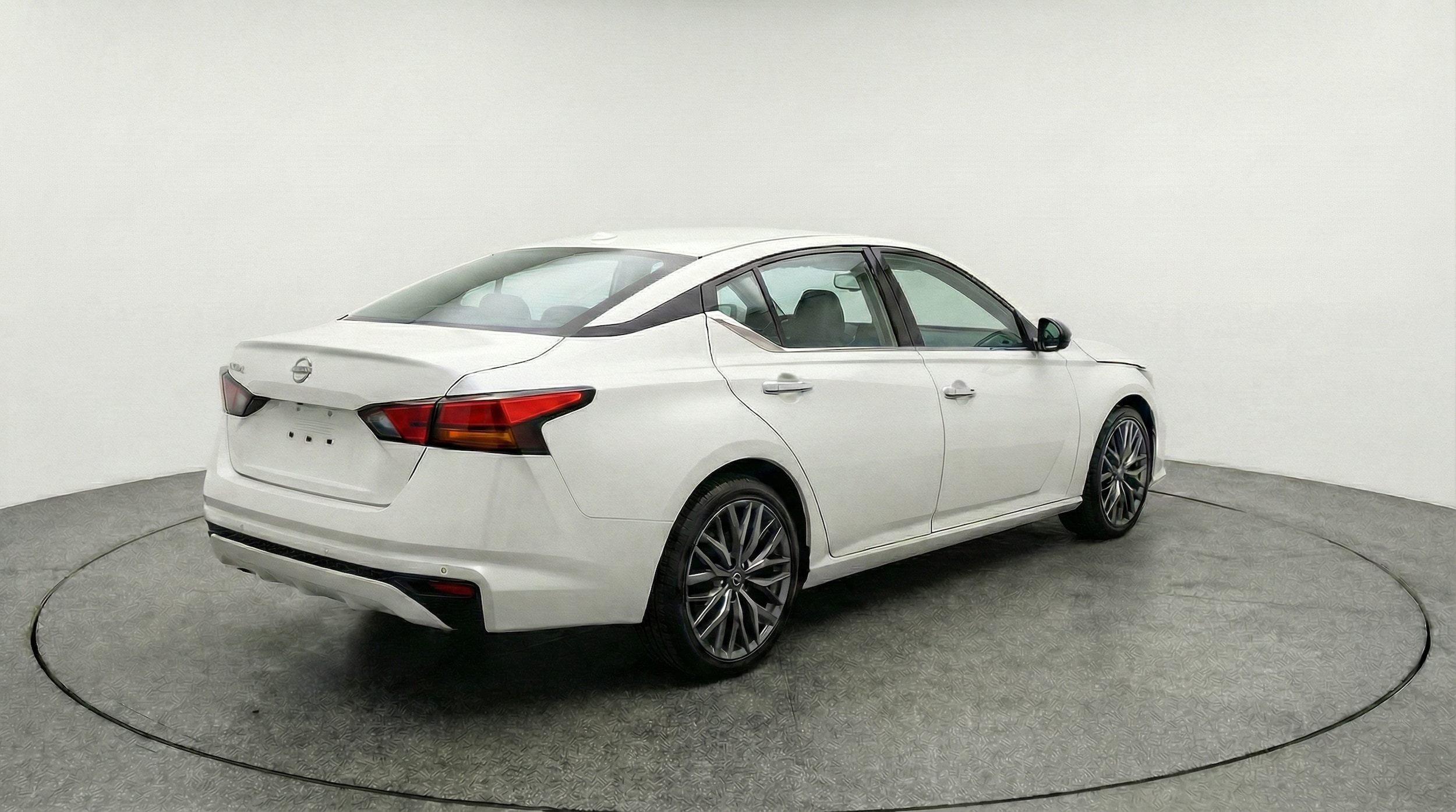 Thumbnail: 2025 Nissan Altima - 7