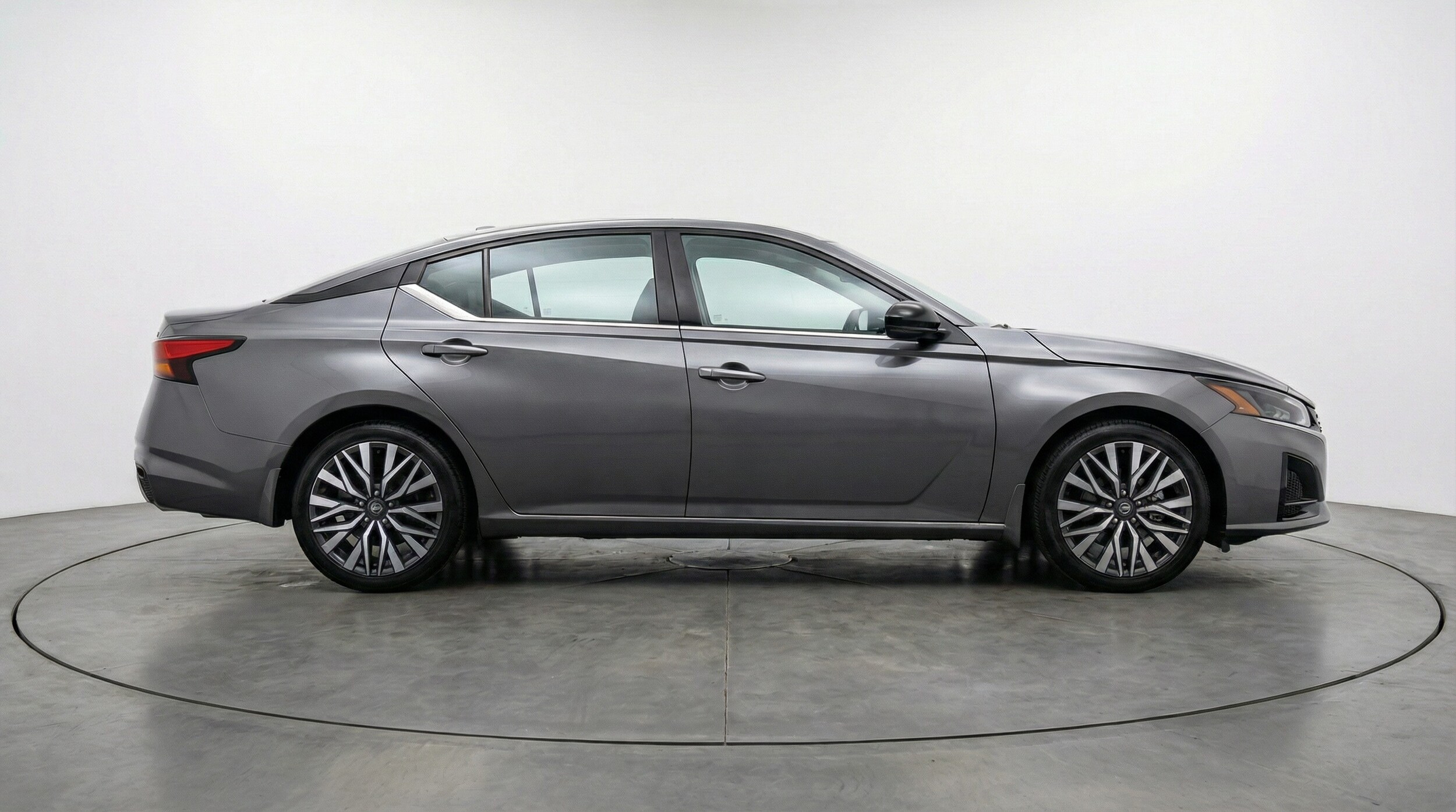 Thumbnail: 2025 Nissan Altima - 8