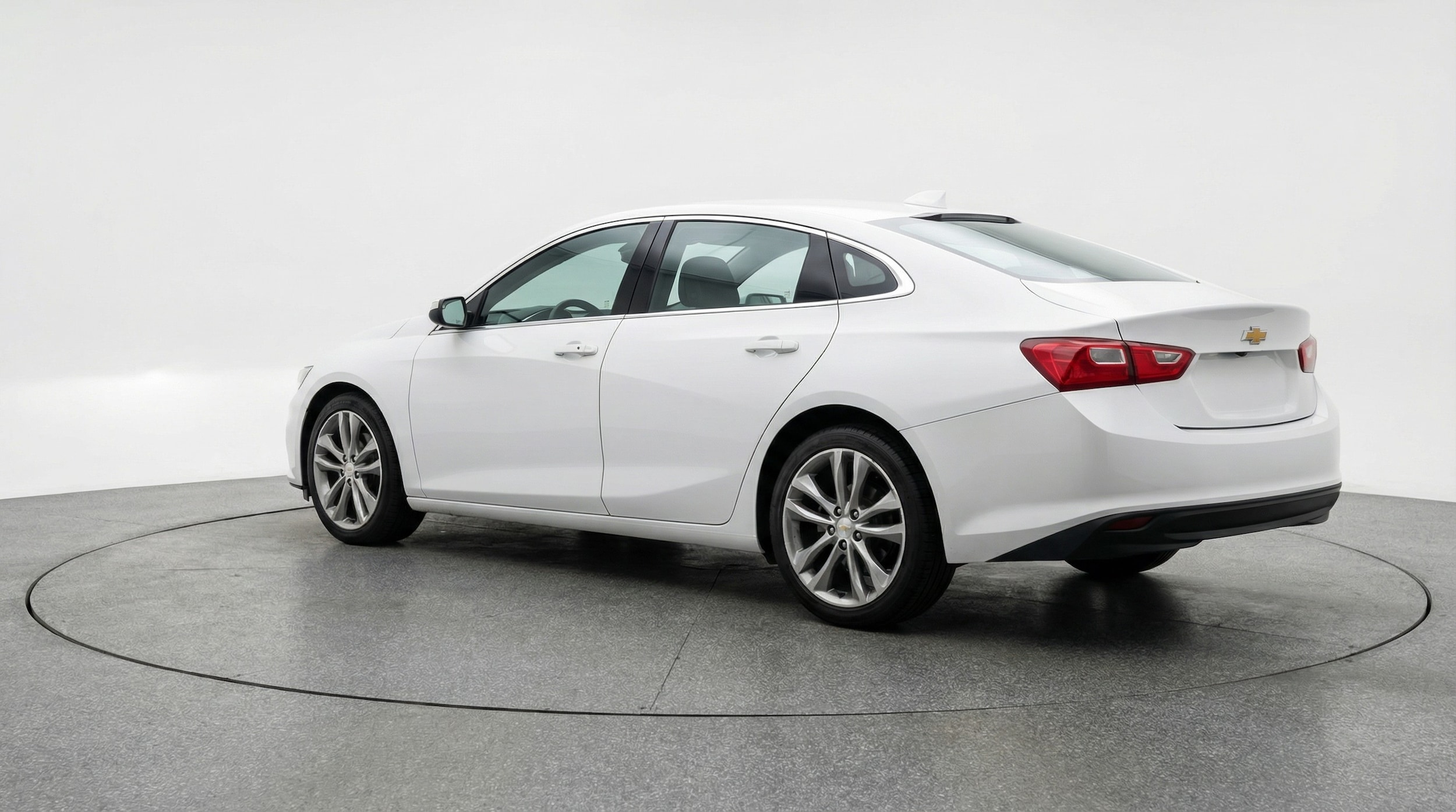 Thumbnail: 2024 Chevrolet Malibu - 5