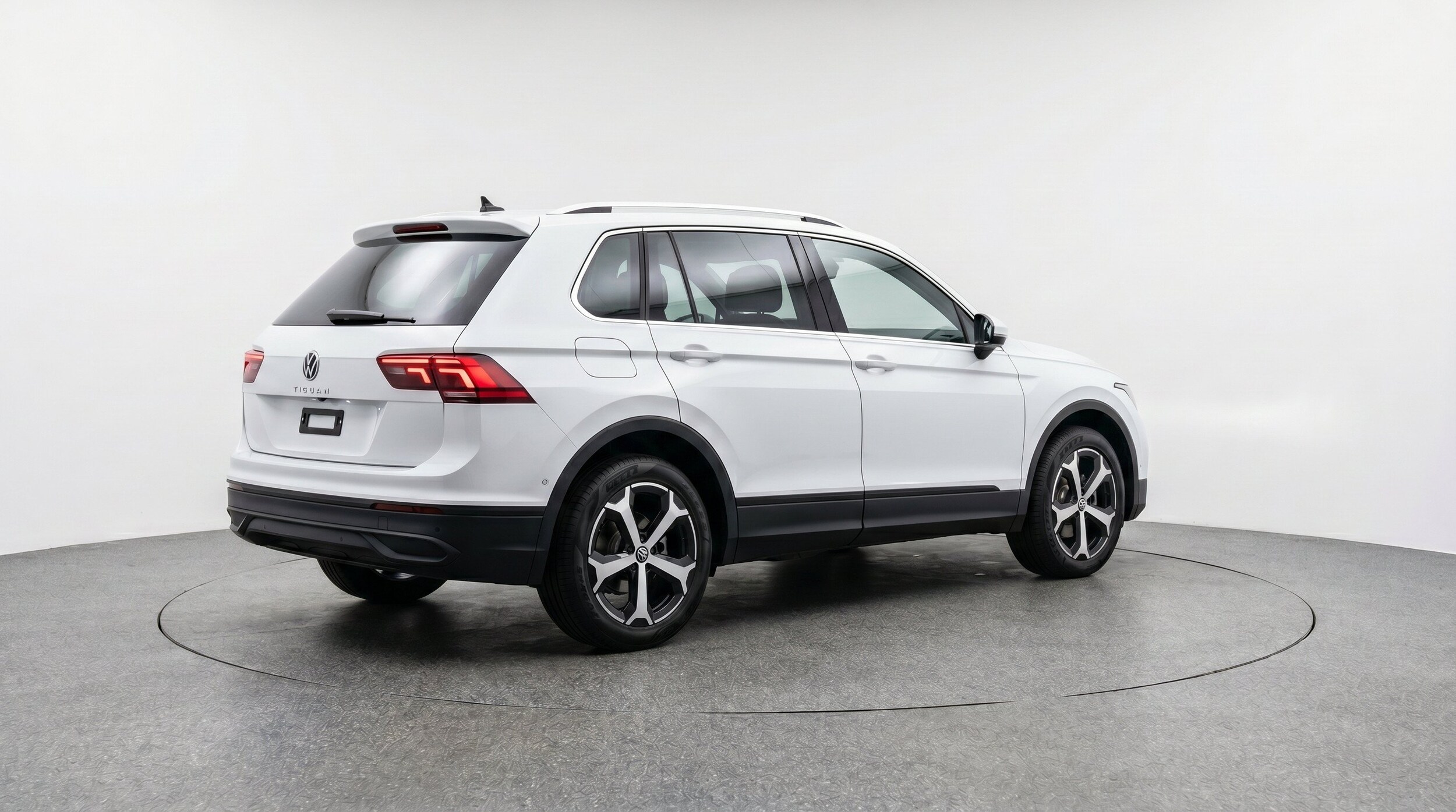 Thumbnail: 2026 Volkswagen Tiguan - 9