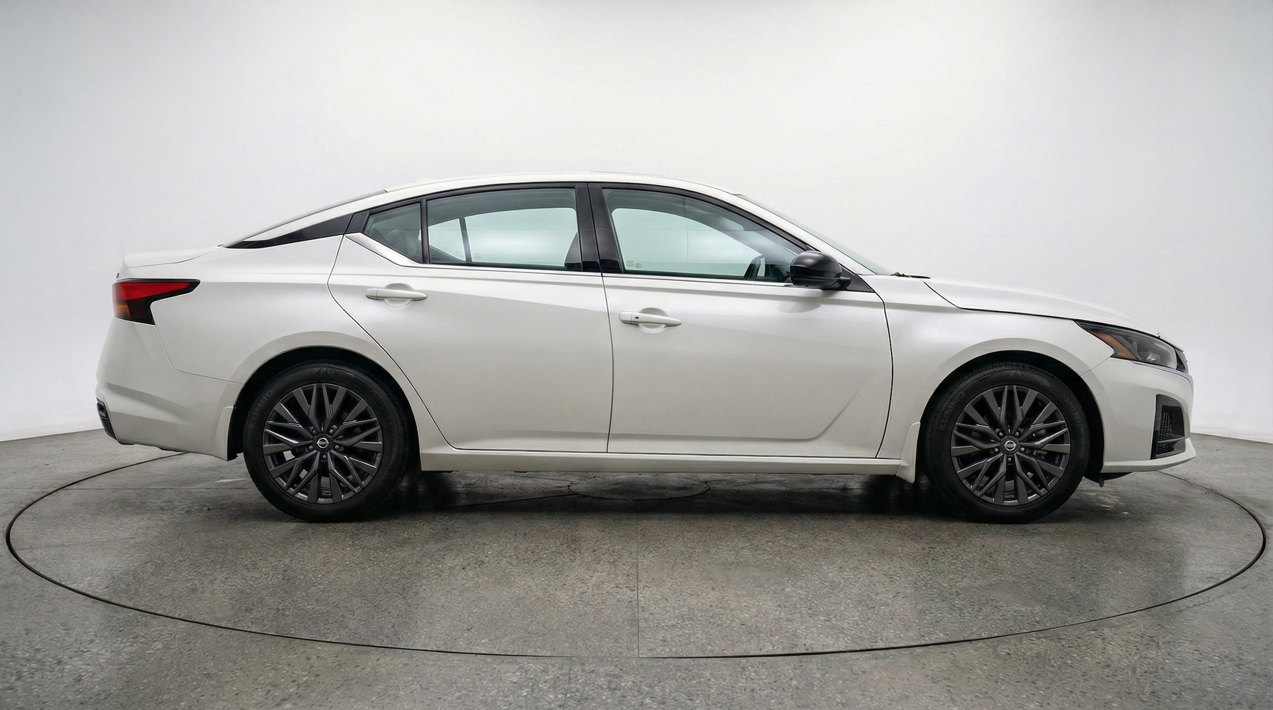 Thumbnail: 2025 Nissan Altima - 8